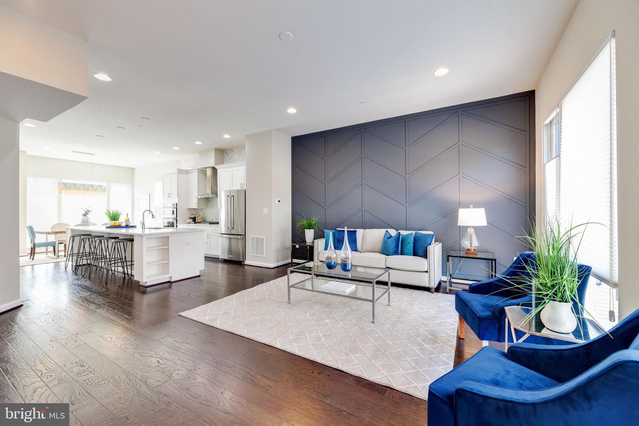 CAMBRIA SQUARE - Residential