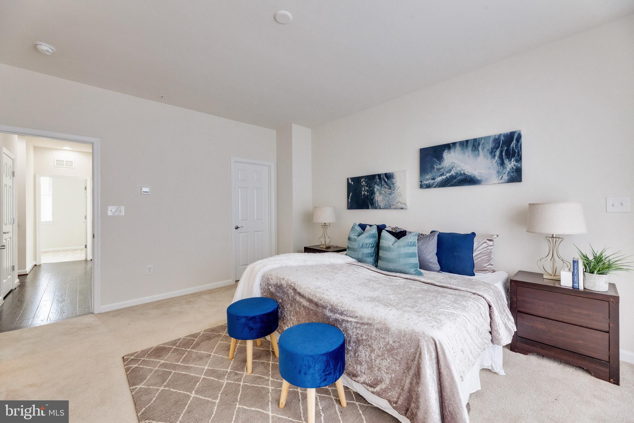 CAMBRIA SQUARE - Residential