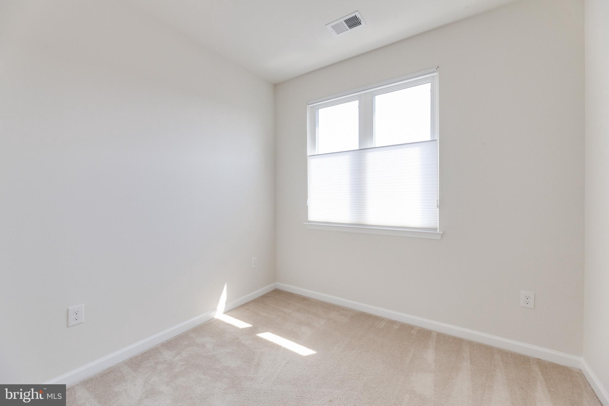 CAMBRIA SQUARE - Residential