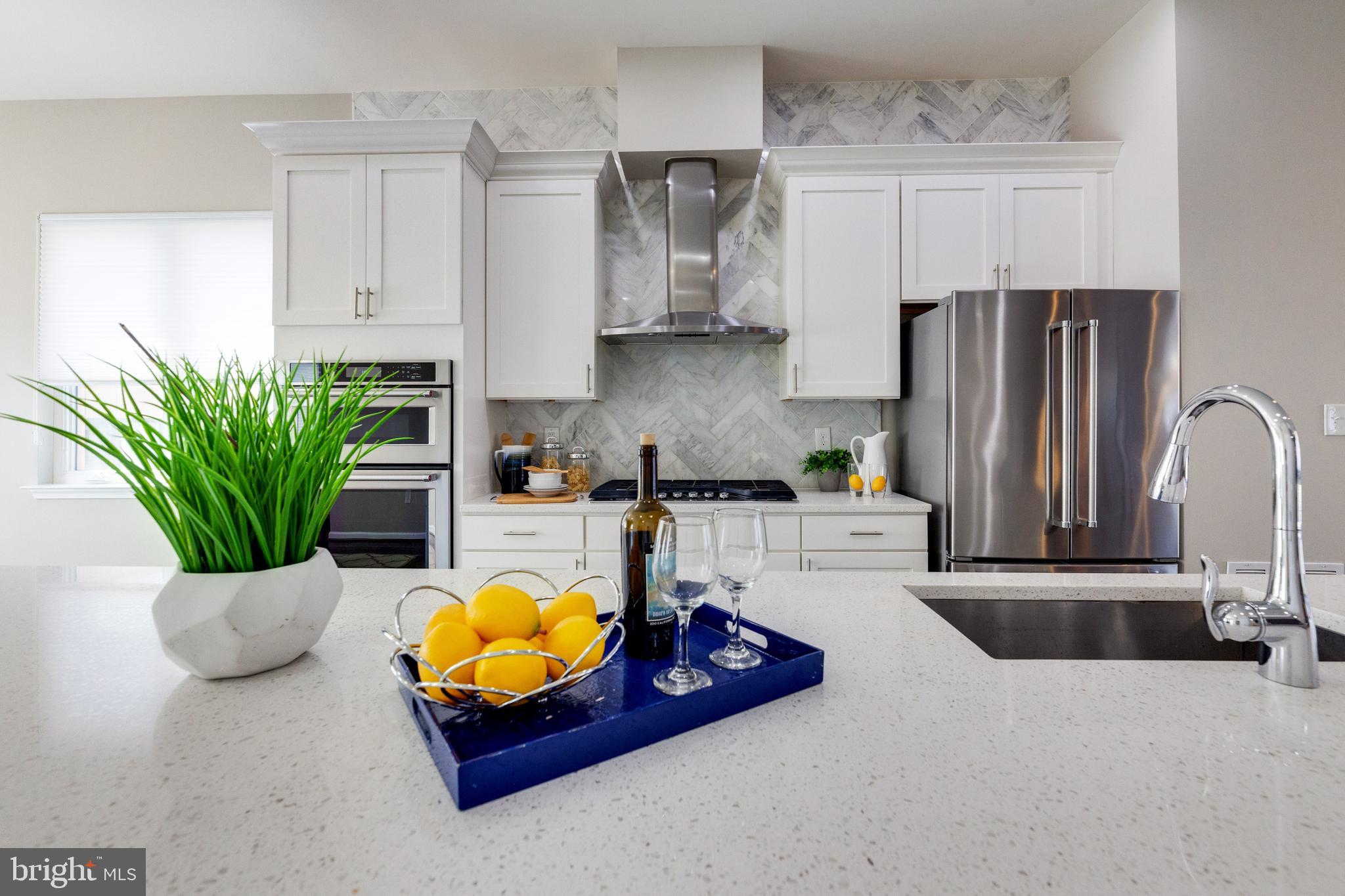 CAMBRIA SQUARE - Residential