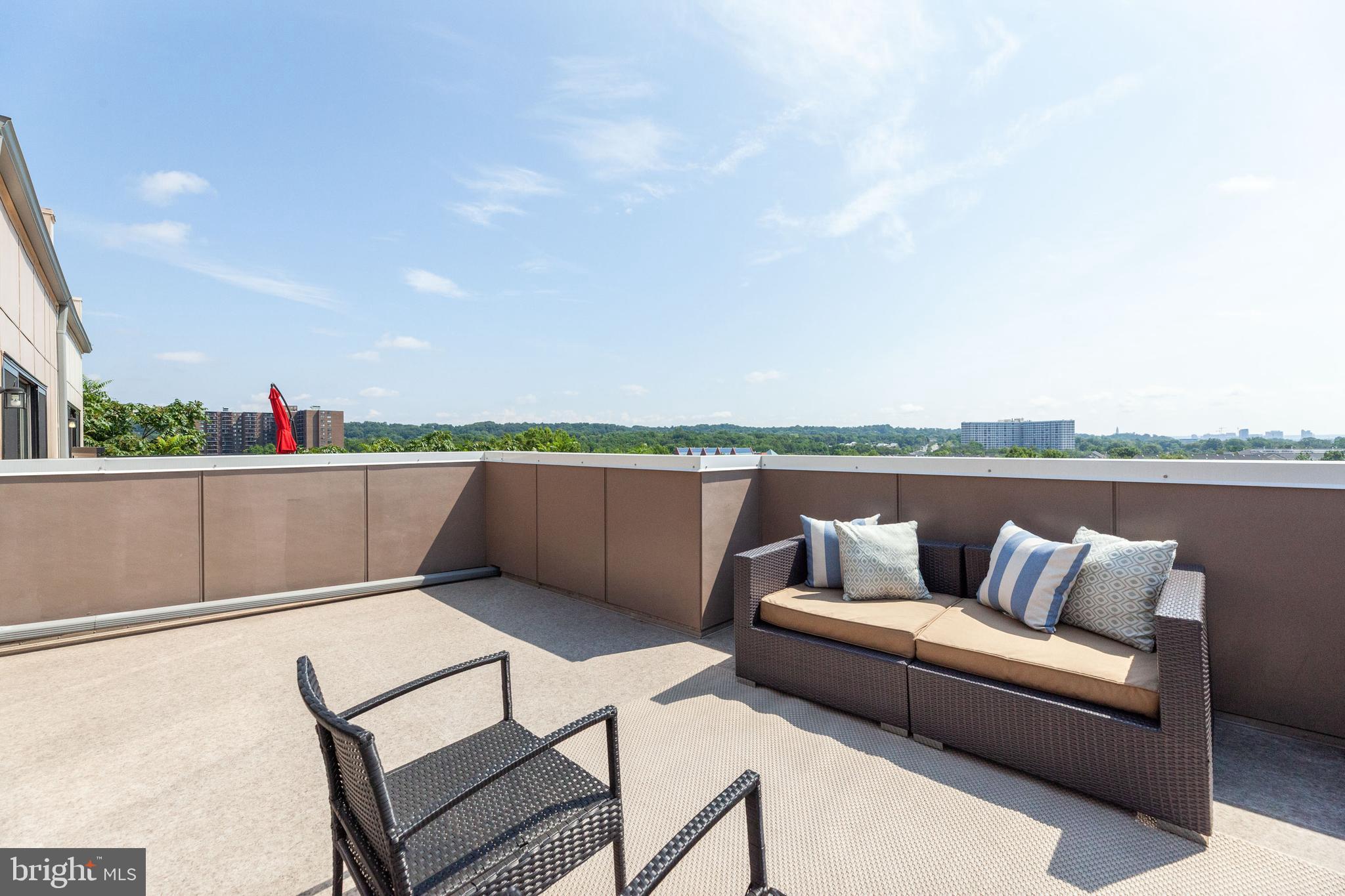 CAMBRIA SQUARE - Residential