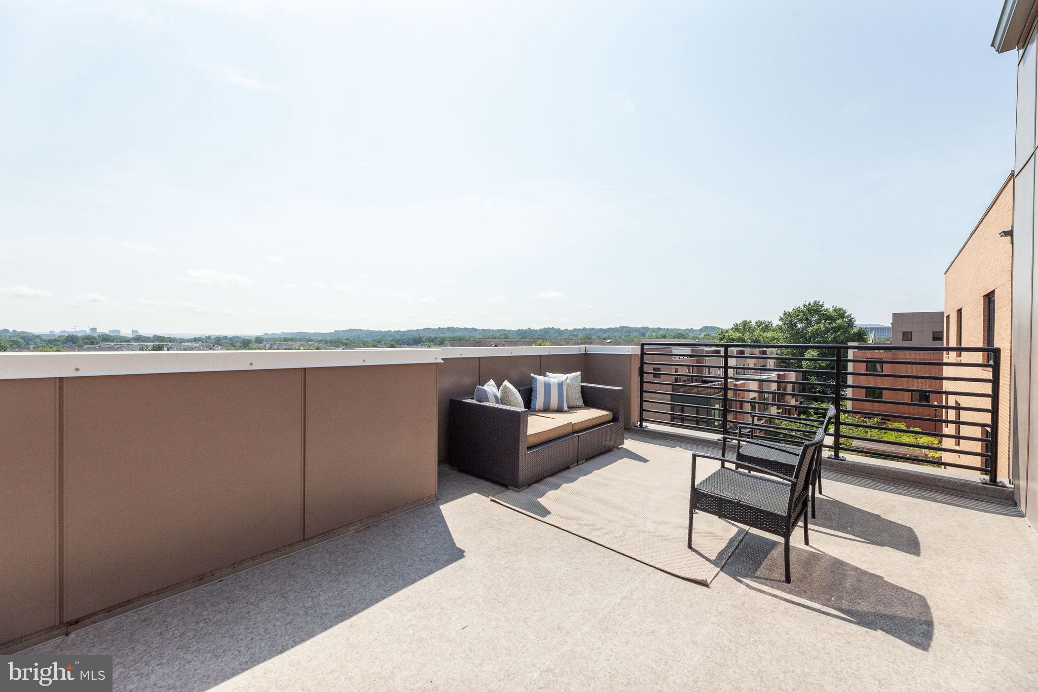 CAMBRIA SQUARE - Residential