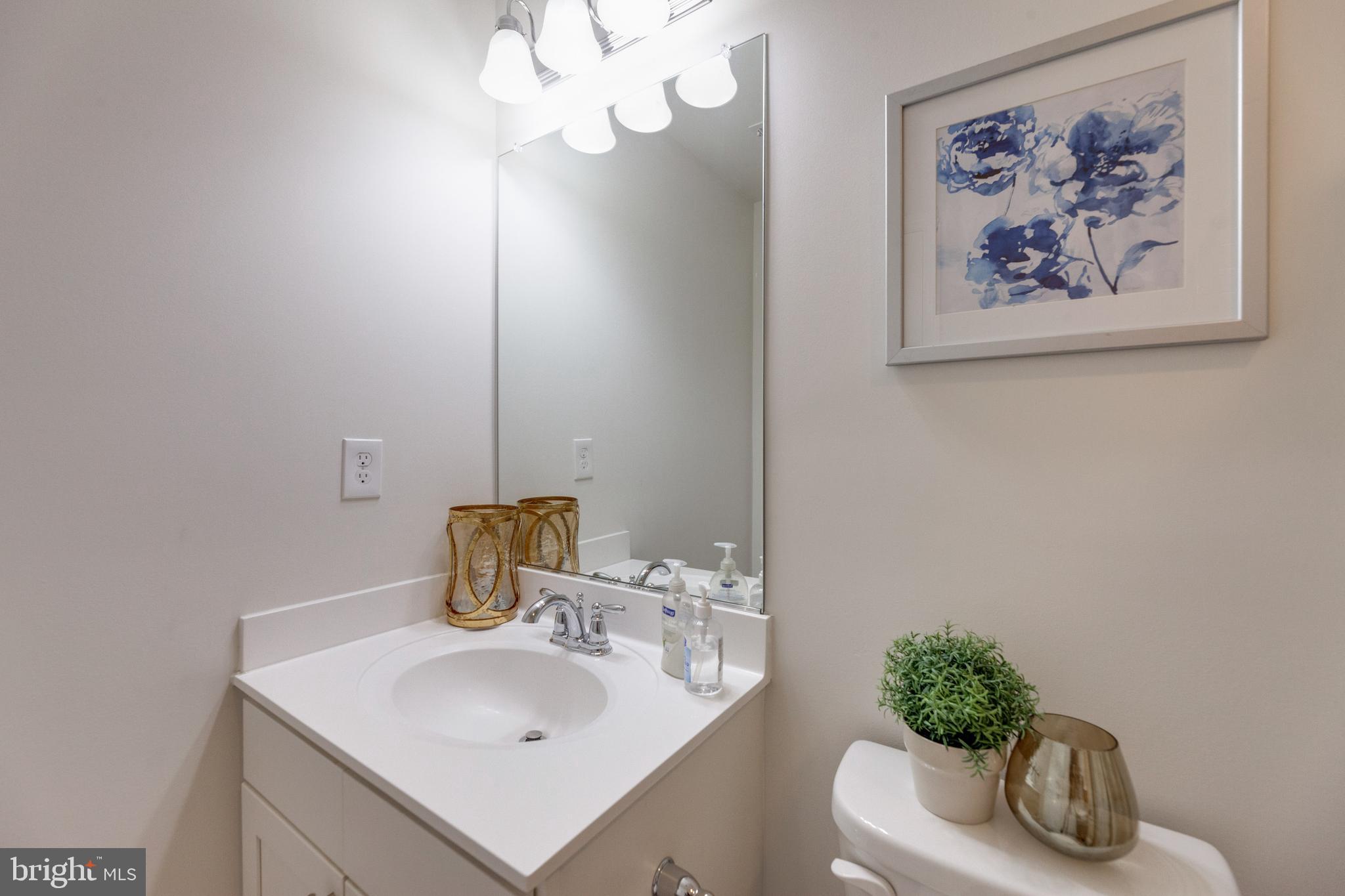 CAMBRIA SQUARE - Residential