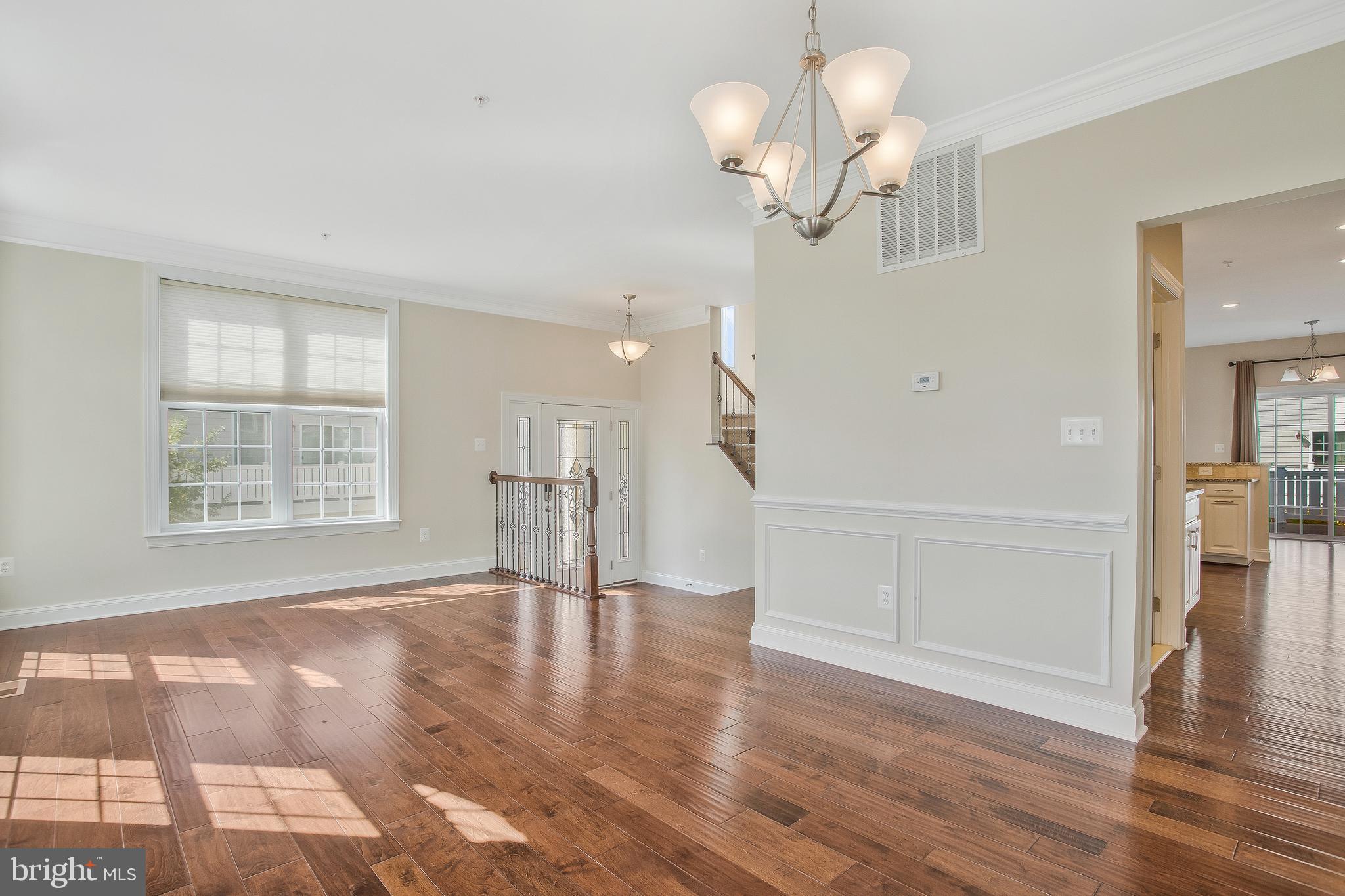 THE ENCLAVE - ARUNDEL PRESERVE - Residential