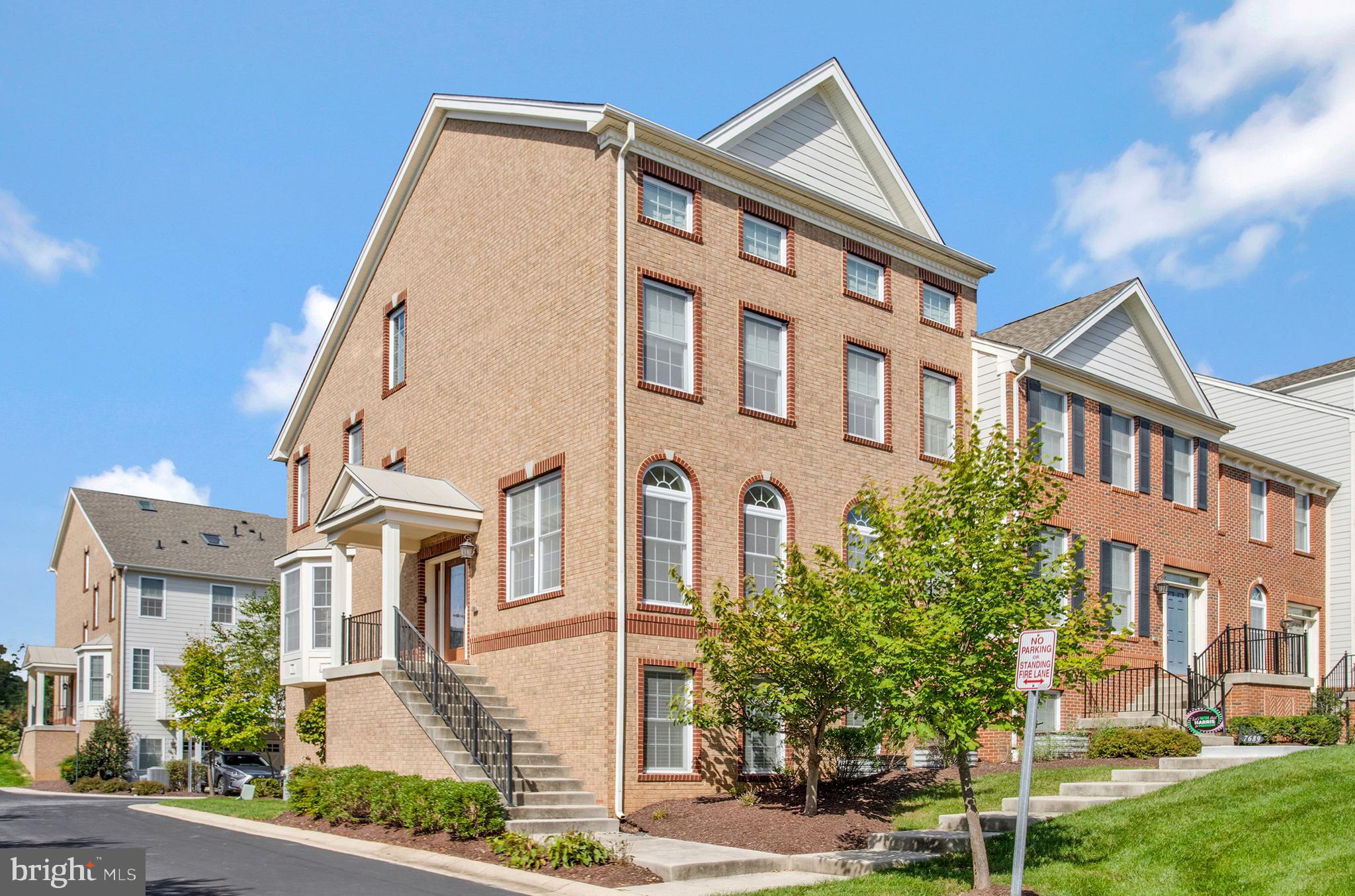 THE ENCLAVE - ARUNDEL PRESERVE - Residential