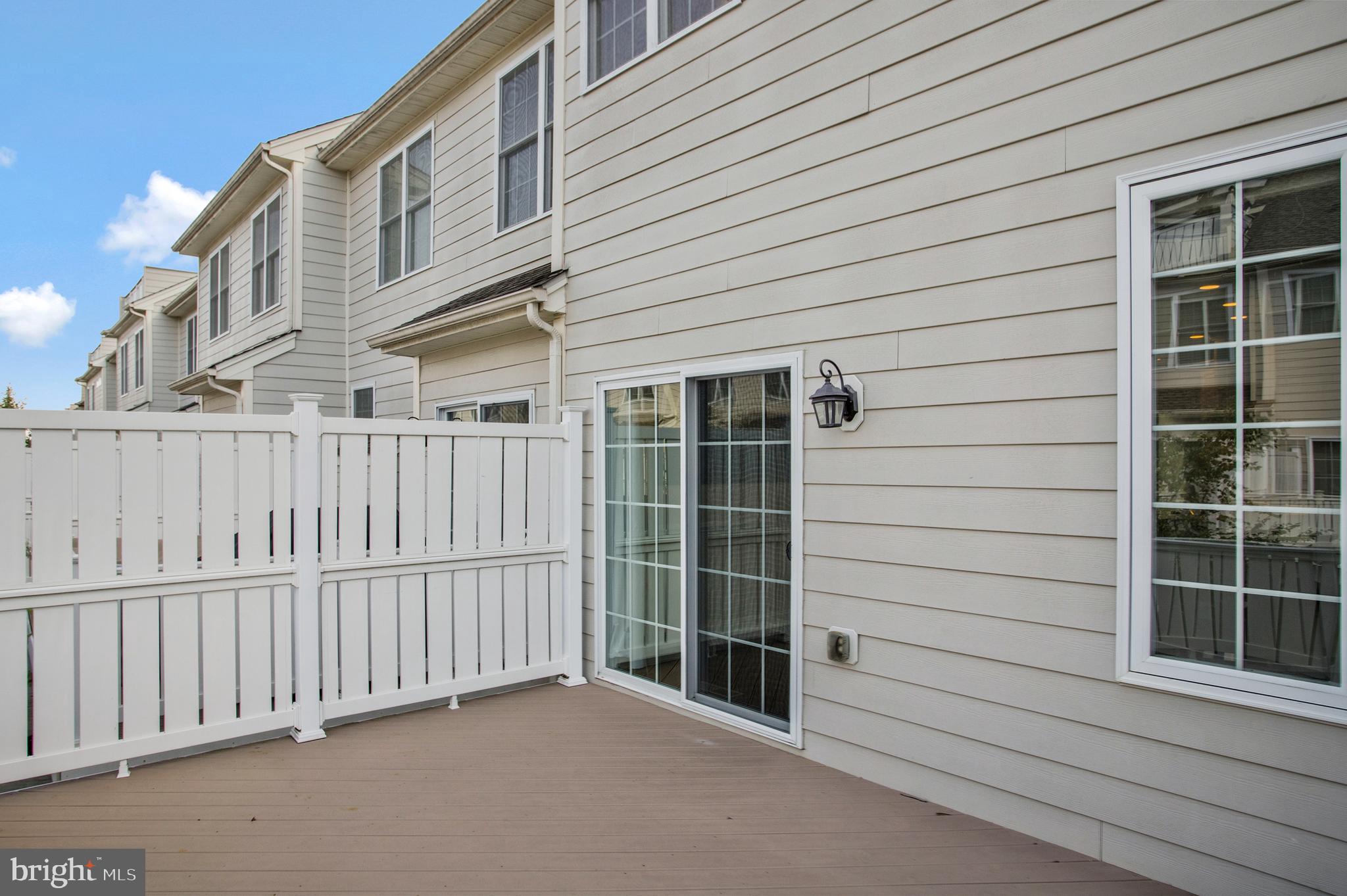 THE ENCLAVE - ARUNDEL PRESERVE - Residential