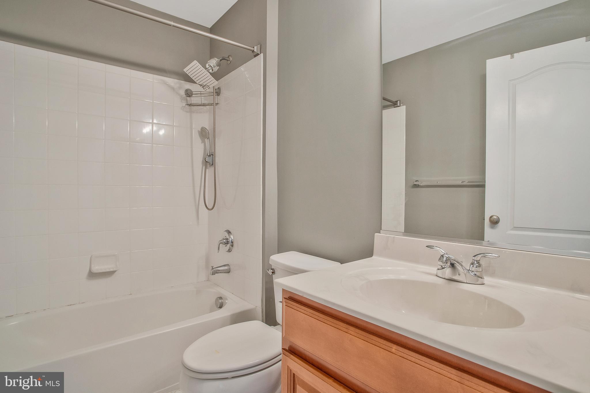 THE ENCLAVE - ARUNDEL PRESERVE - Residential