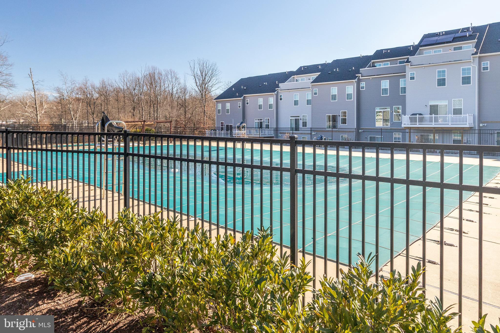 THE ENCLAVE - ARUNDEL PRESERVE - Residential