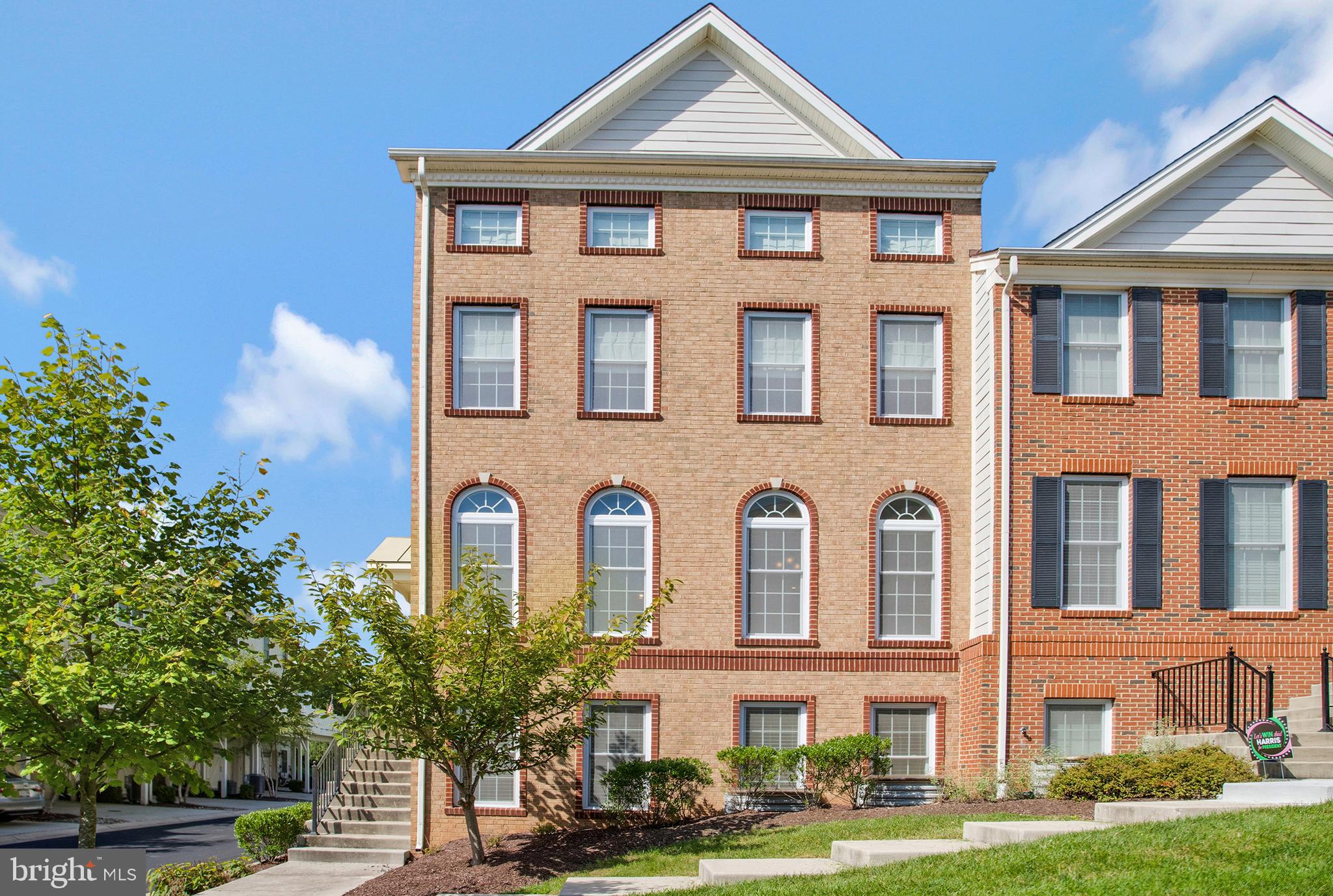 THE ENCLAVE - ARUNDEL PRESERVE - Residential