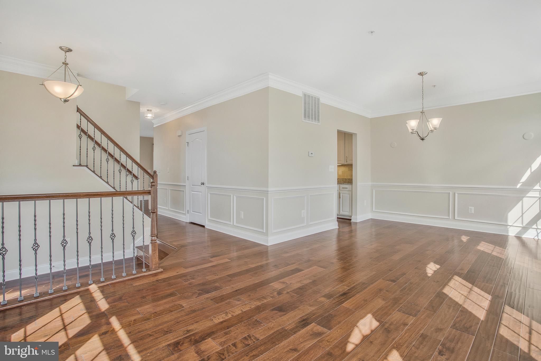 THE ENCLAVE - ARUNDEL PRESERVE - Residential