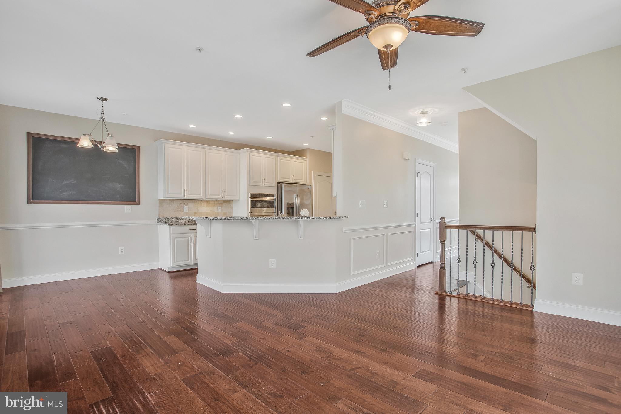 THE ENCLAVE - ARUNDEL PRESERVE - Residential