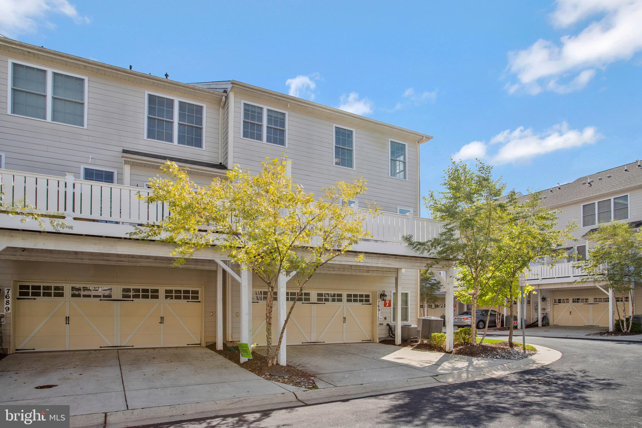 THE ENCLAVE - ARUNDEL PRESERVE - Residential