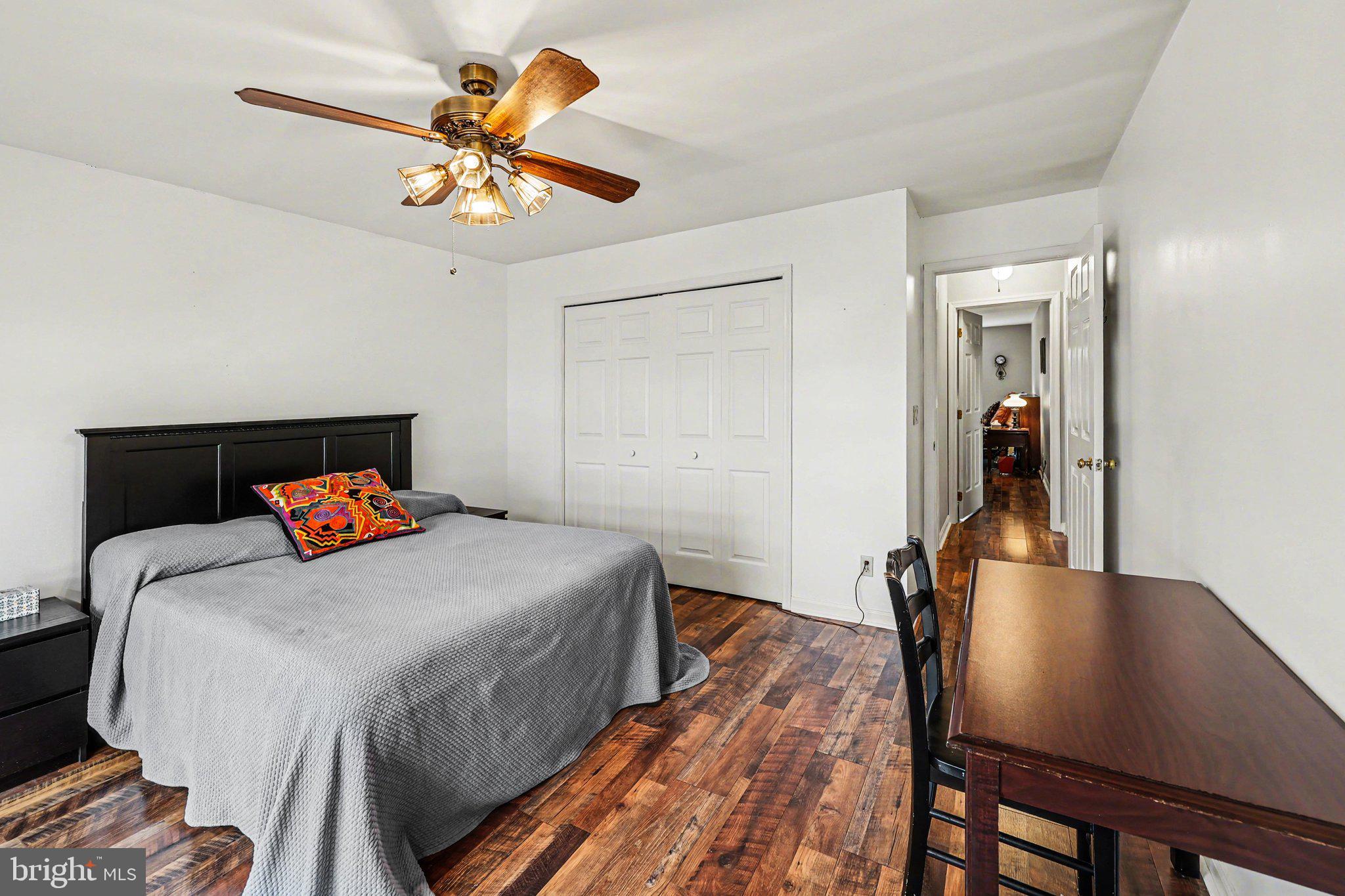 LAUREL HILLS NORTH - Residential