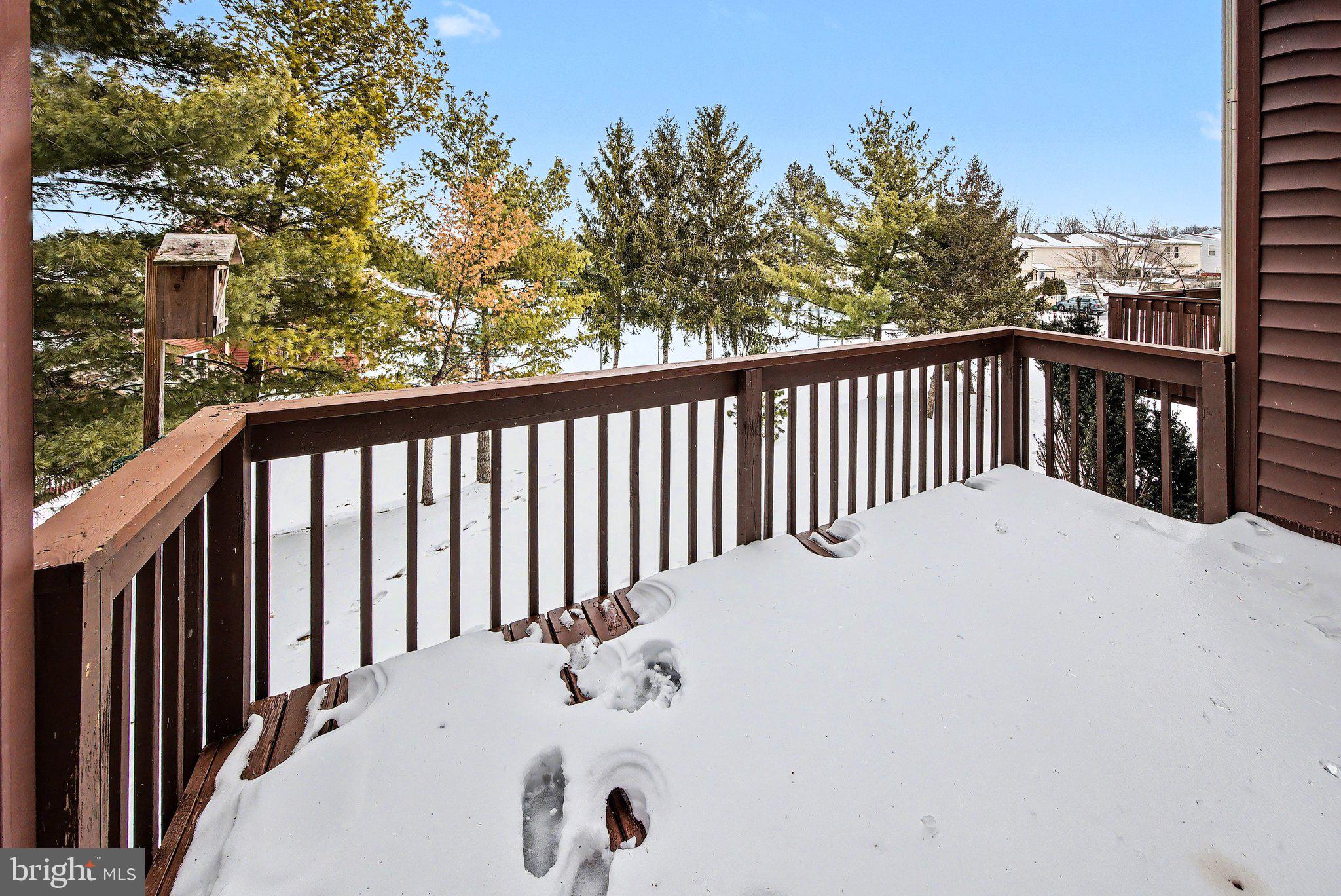 LAUREL HILLS NORTH - Residential