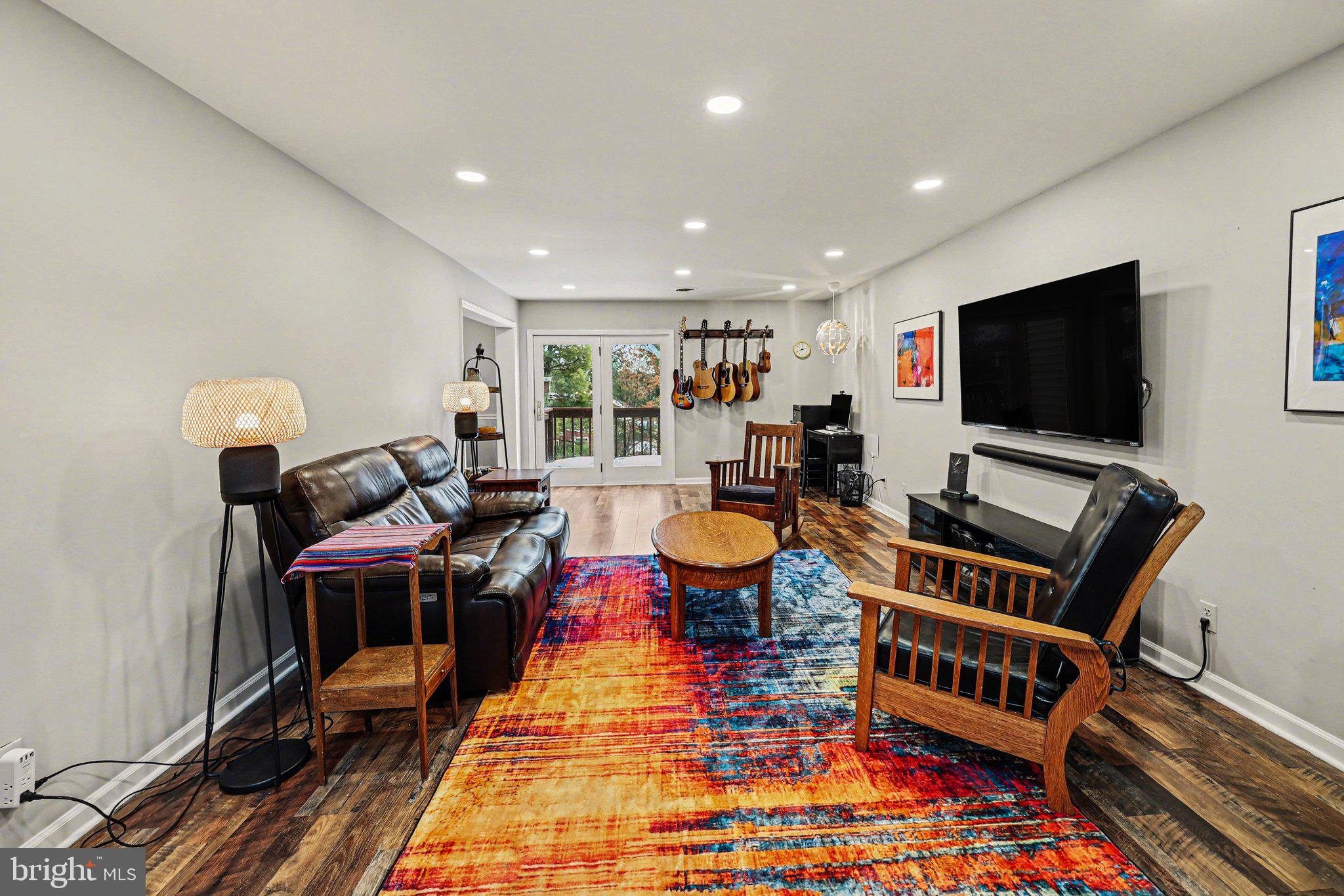 LAUREL HILLS NORTH - Residential