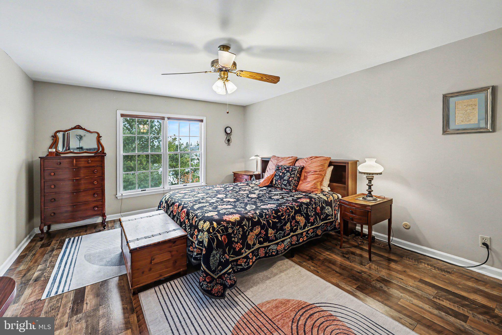 LAUREL HILLS NORTH - Residential