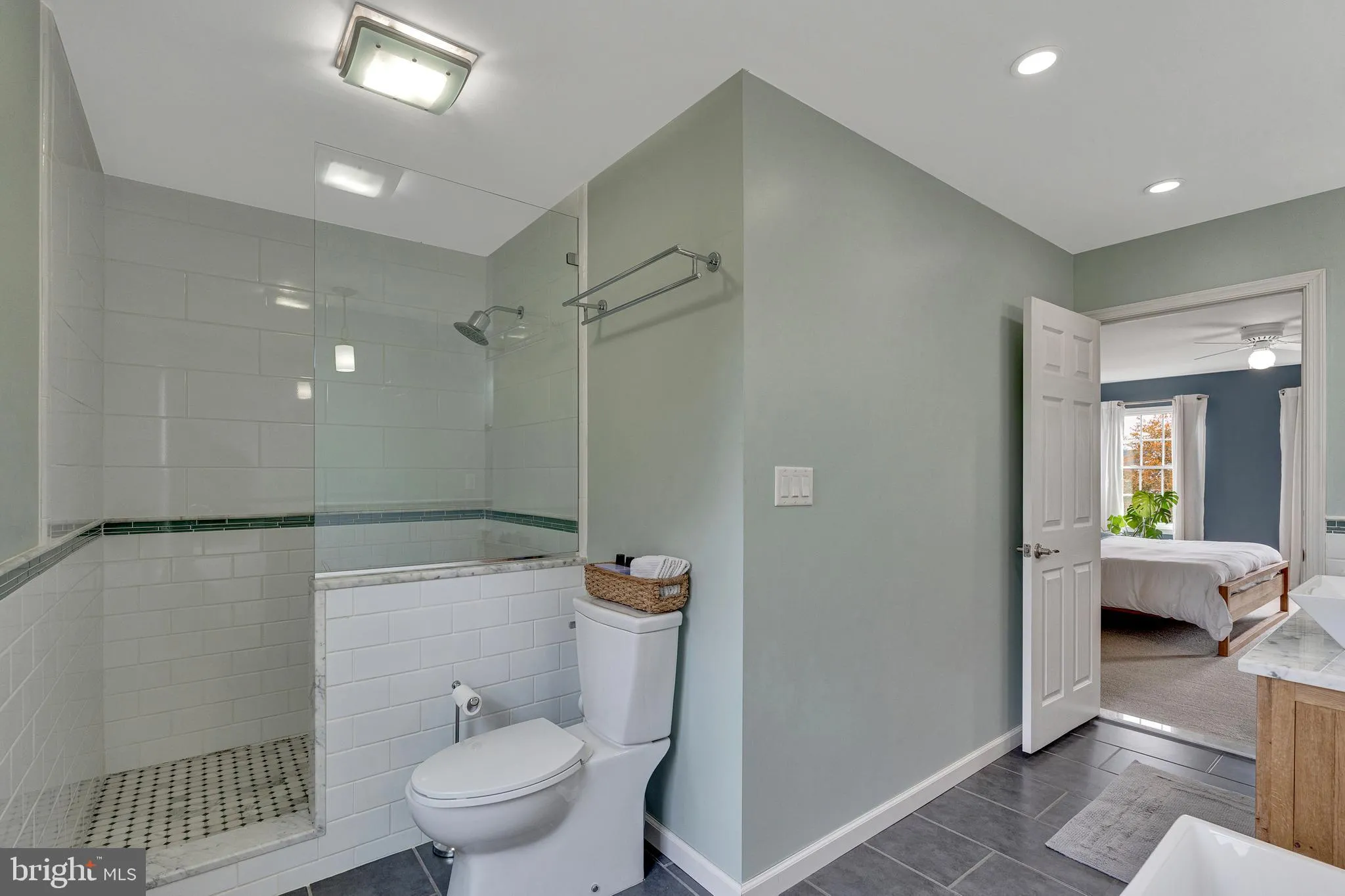 Lansdale, Pennsylvania 19446, United States, 3 Bedrooms Bedrooms, ,3 BathroomsBathrooms,Residential,Pending,239213