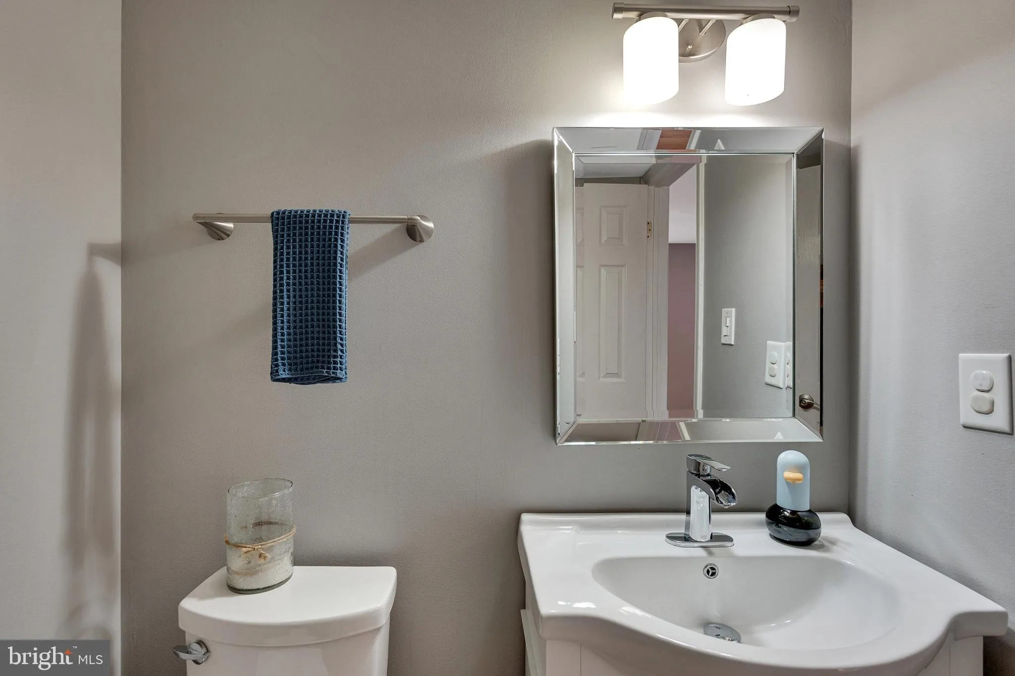 Lansdale, Pennsylvania 19446, United States, 3 Bedrooms Bedrooms, ,3 BathroomsBathrooms,Residential,Pending,239213