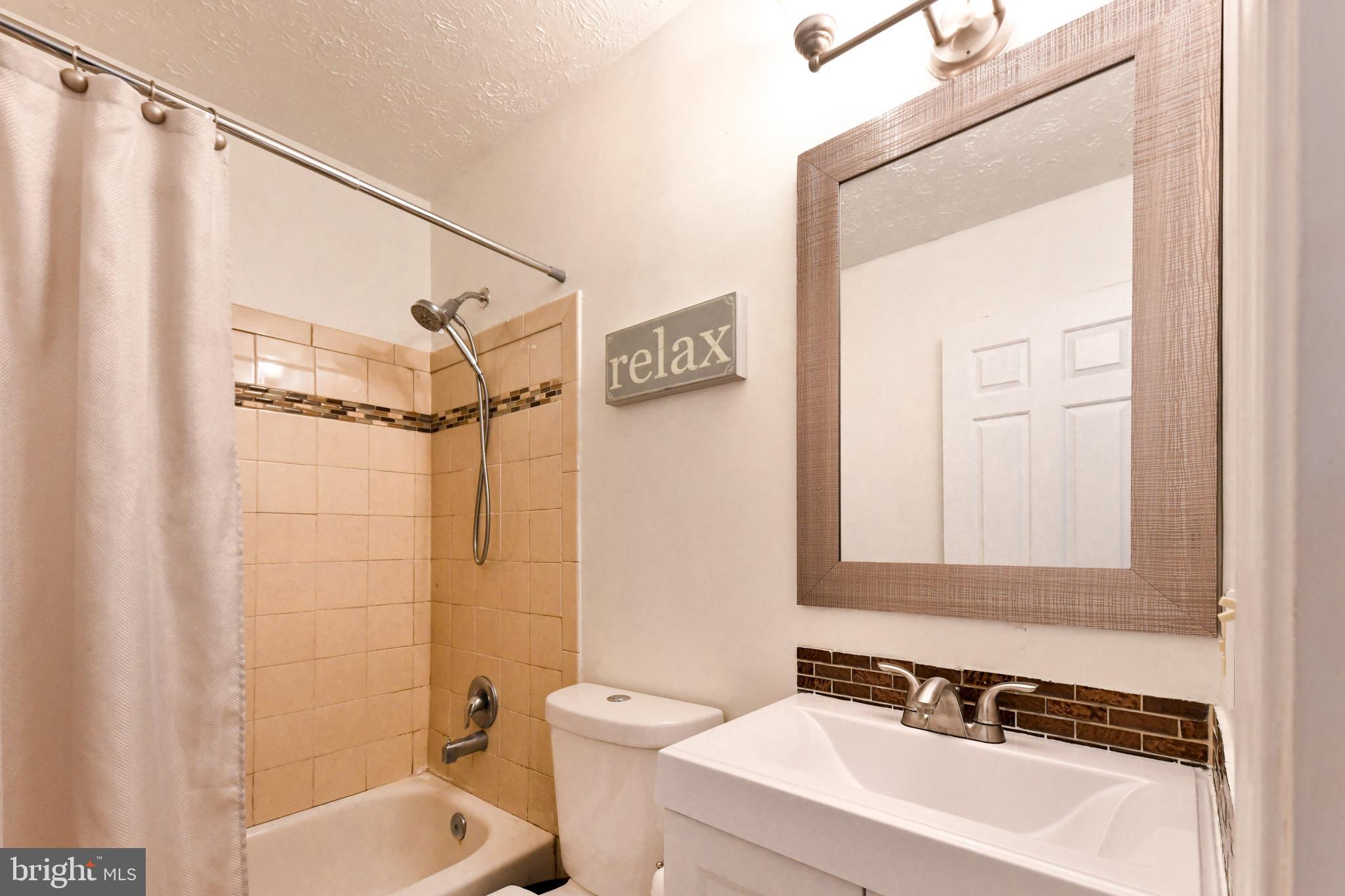 OAKHURST - Residential Lease