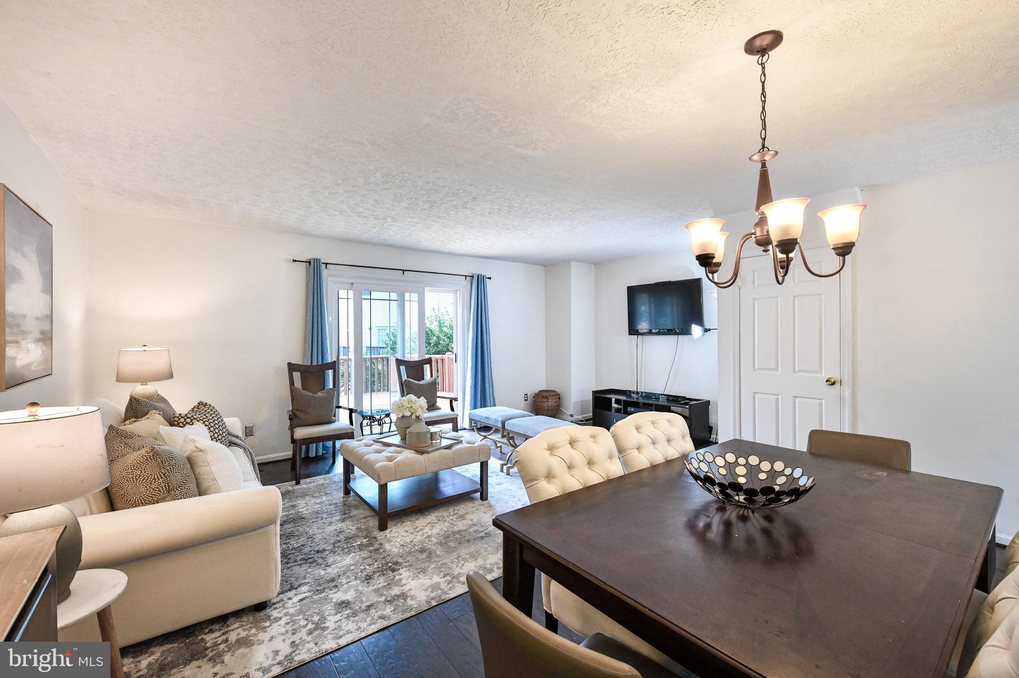 OAKHURST - Residential Lease