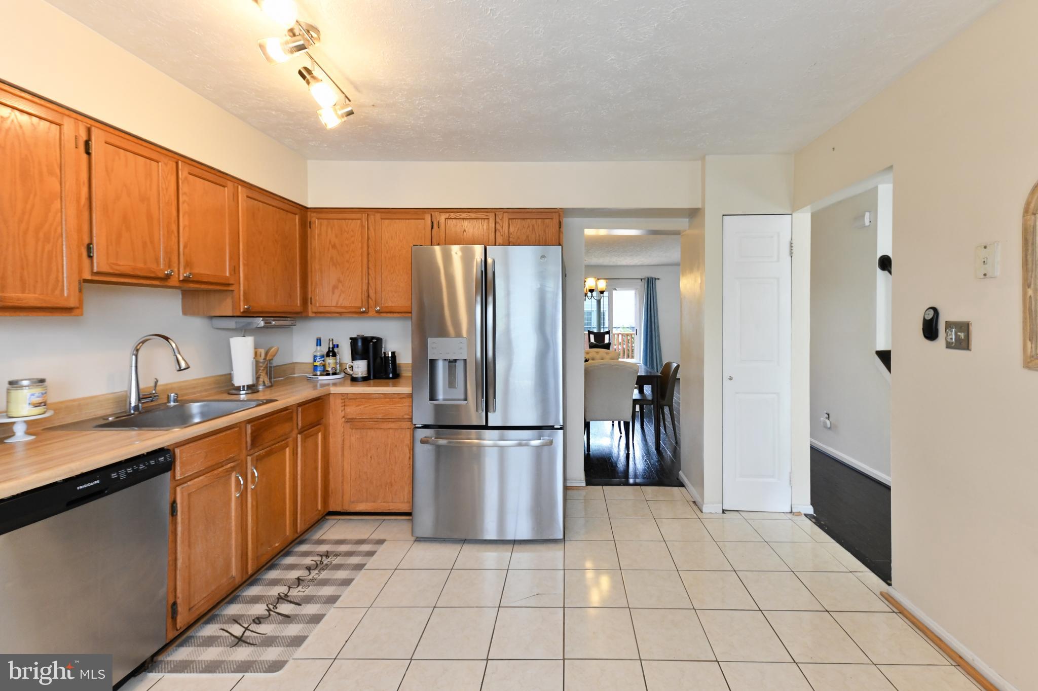 OAKHURST - Residential Lease