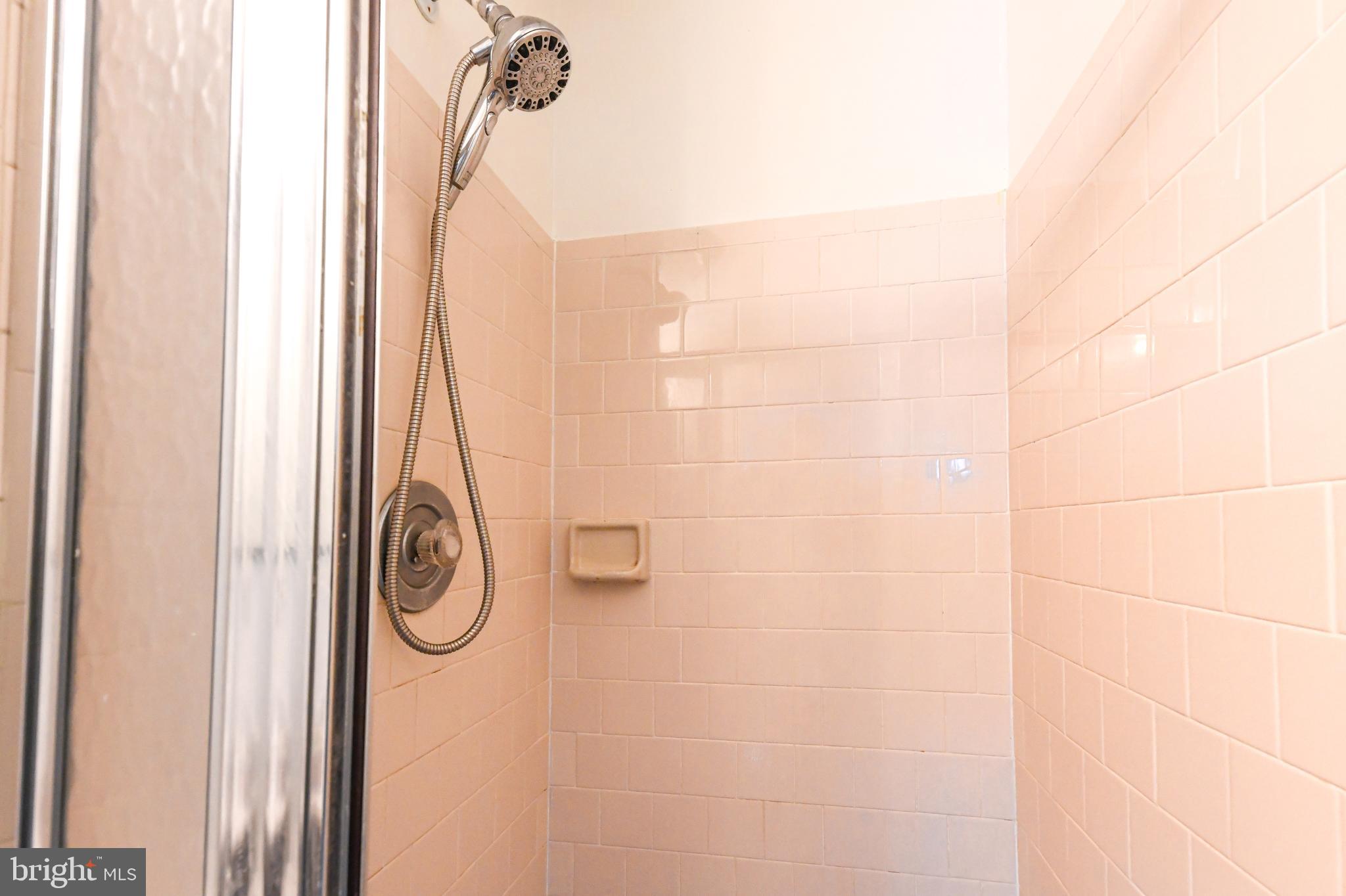 OAKHURST - Residential Lease