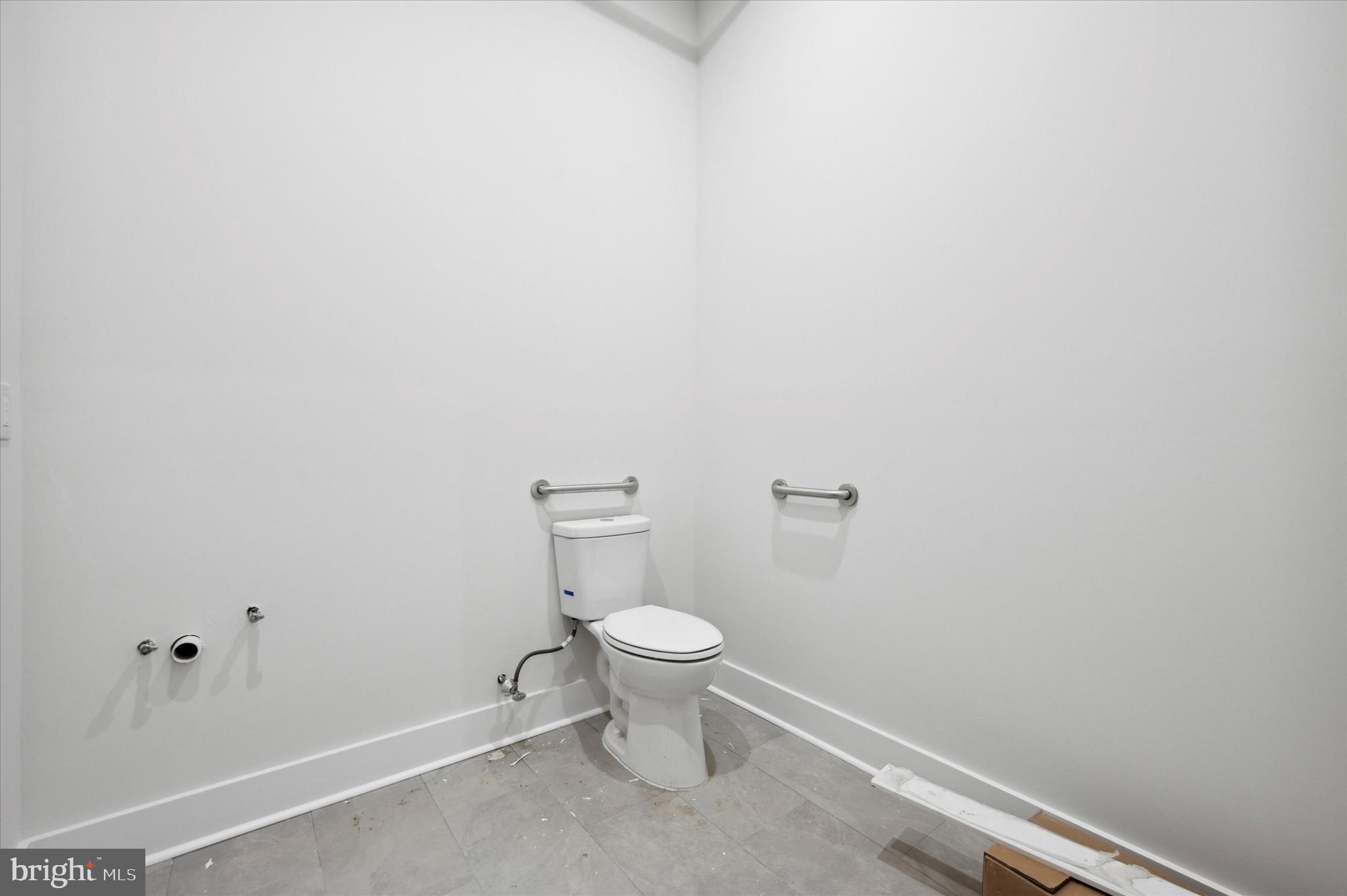 WEST POWELTON - Commercial Lease