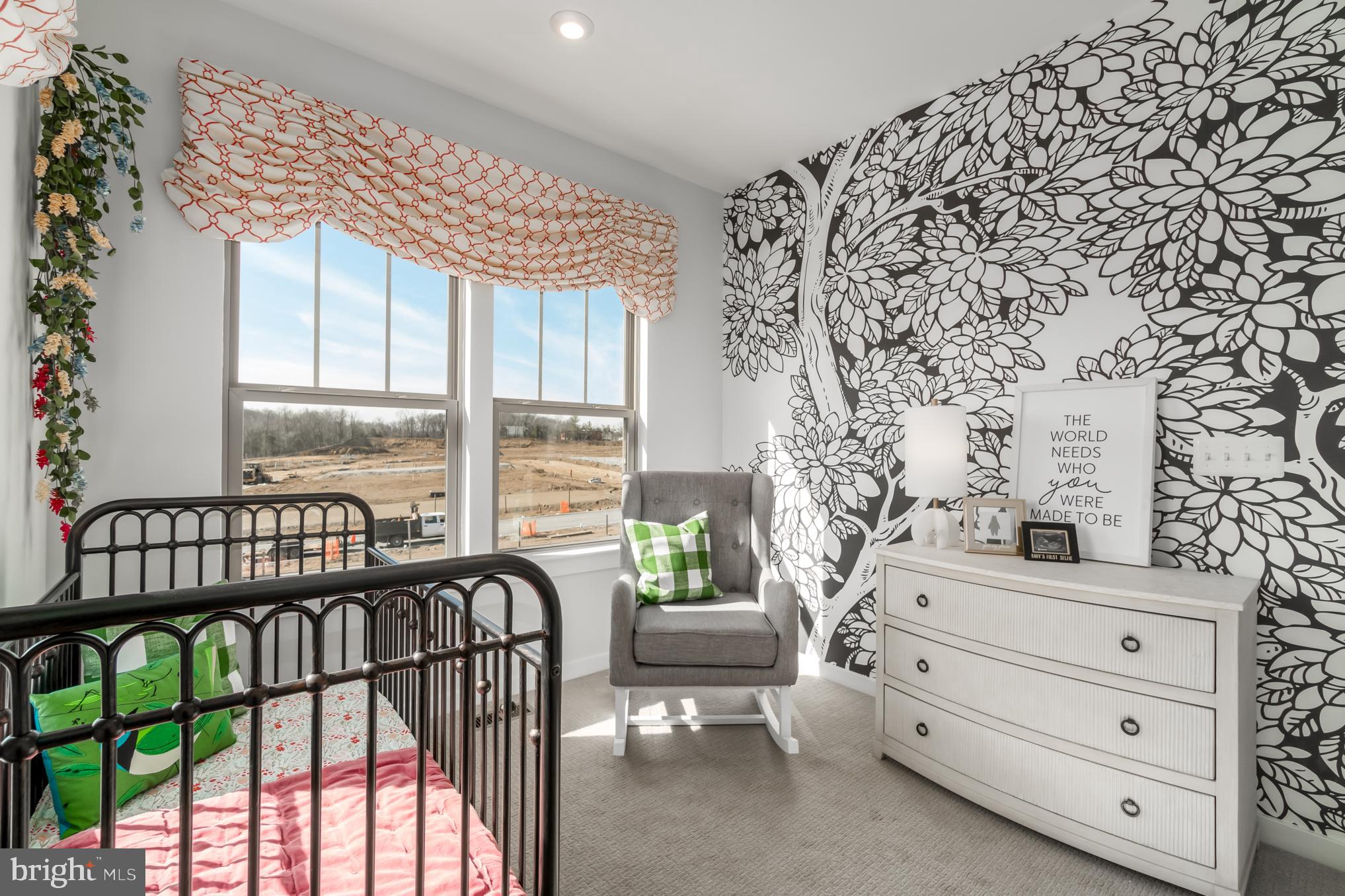 GATEWAY WEST - Residential