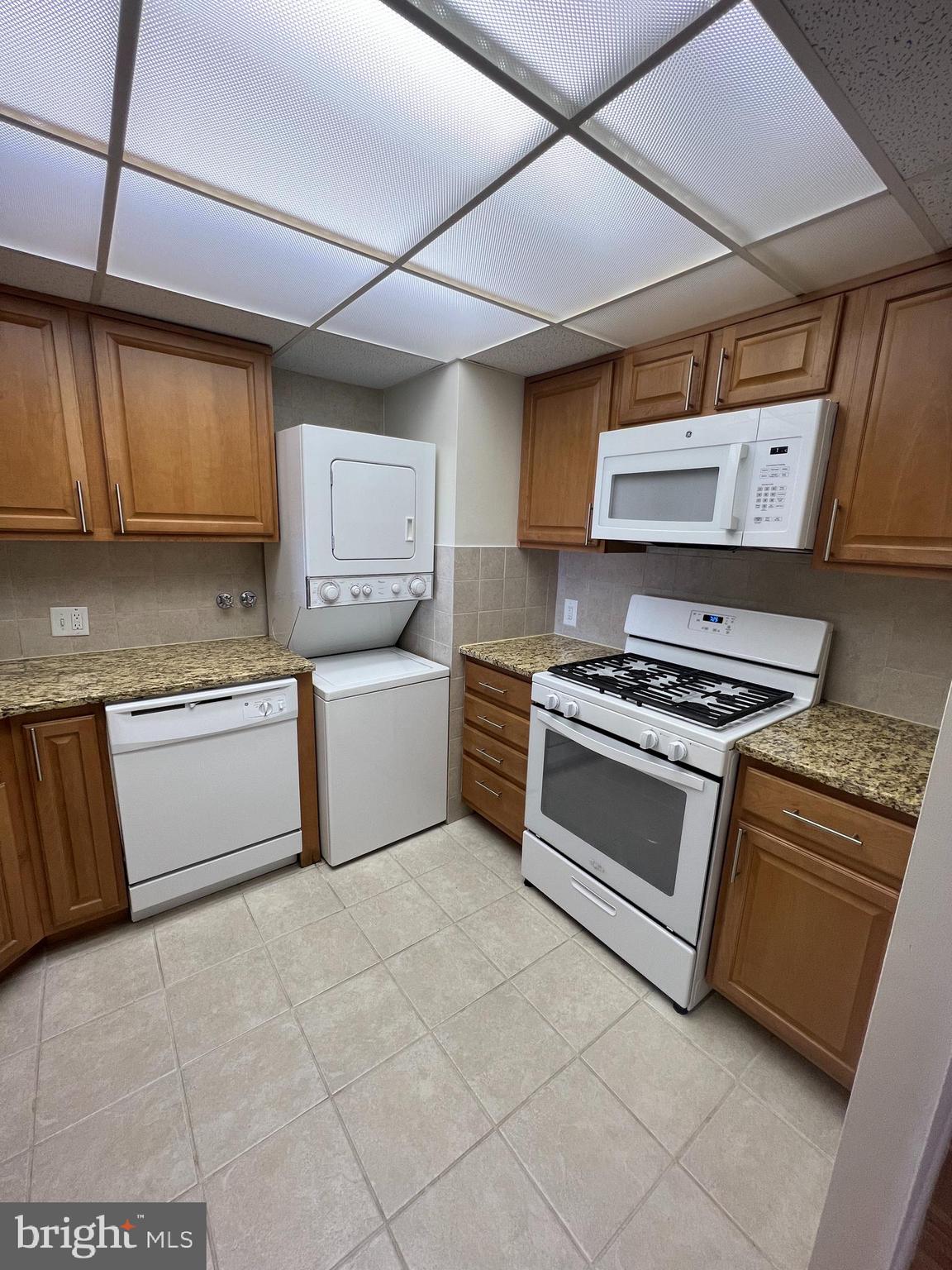 ABINGTON - Residential Lease