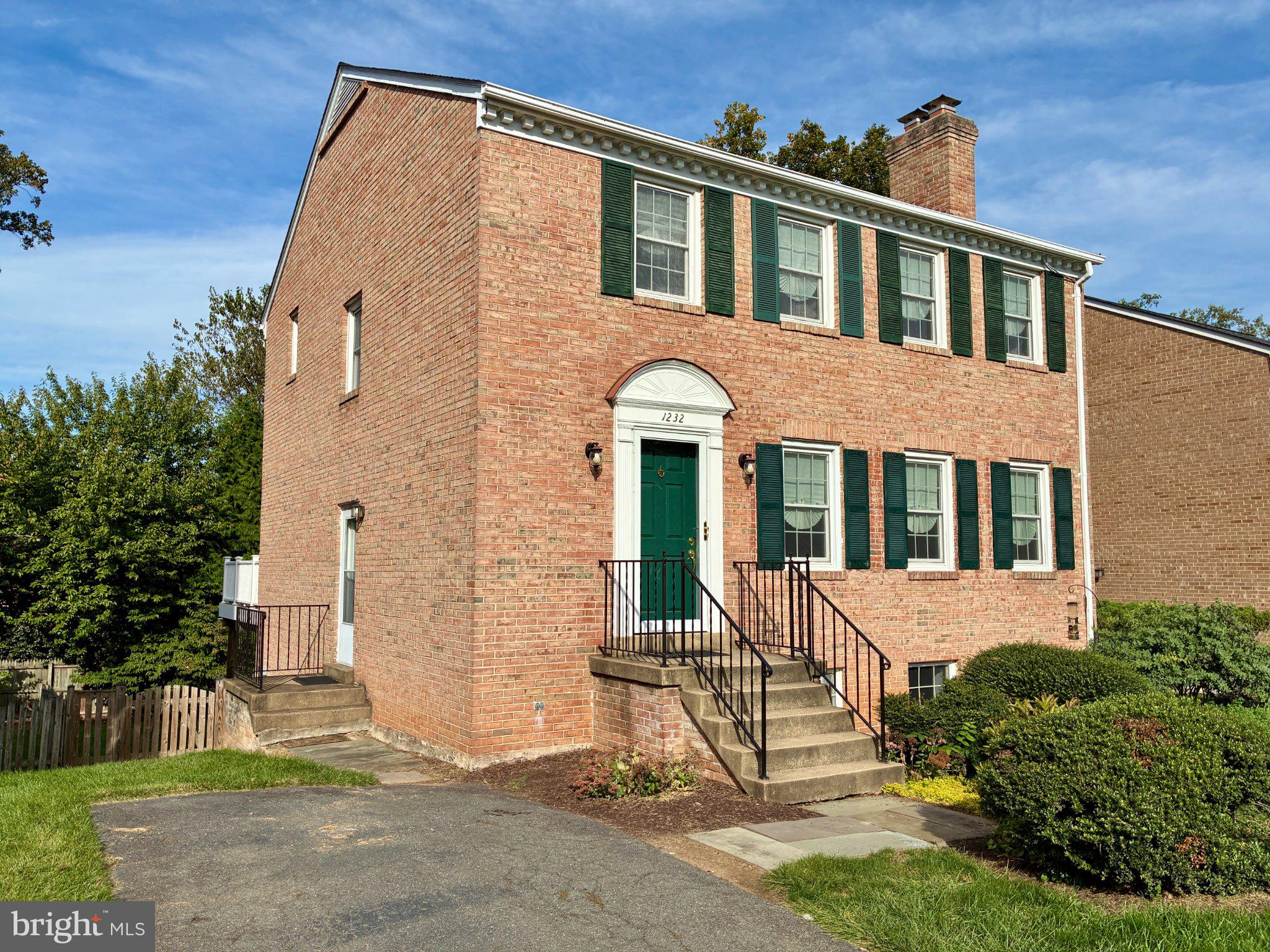 1232 PINE HILL ROAD
