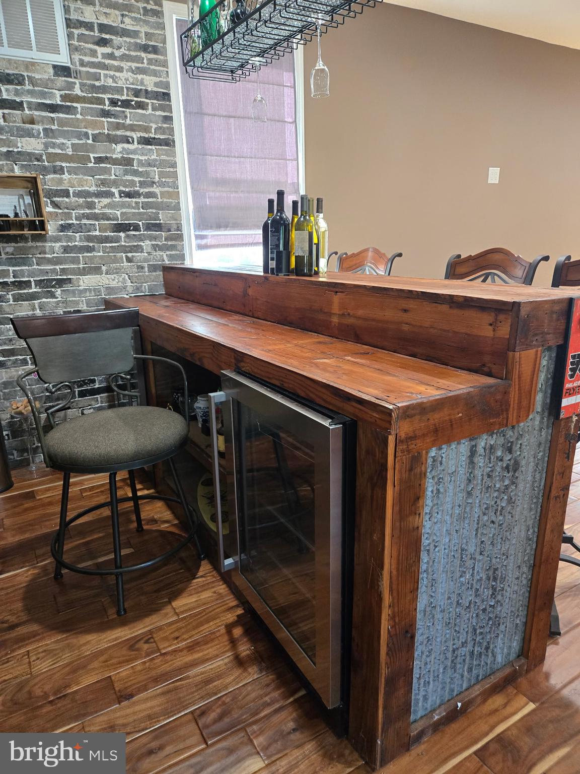 MEADOWBROOK - Residential