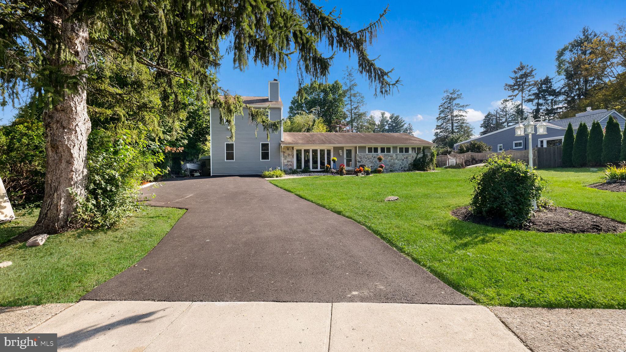 MEADOWBROOK - Residential