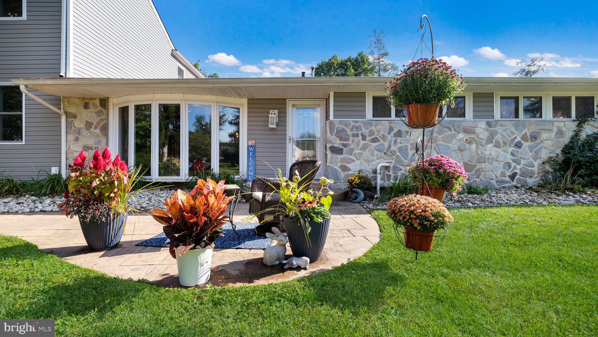 MEADOWBROOK - Residential