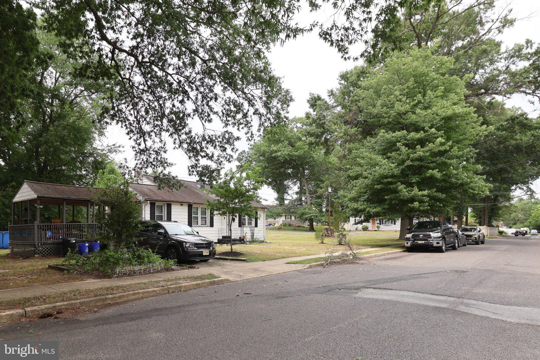 116 LAKEWOOD AVENUE
