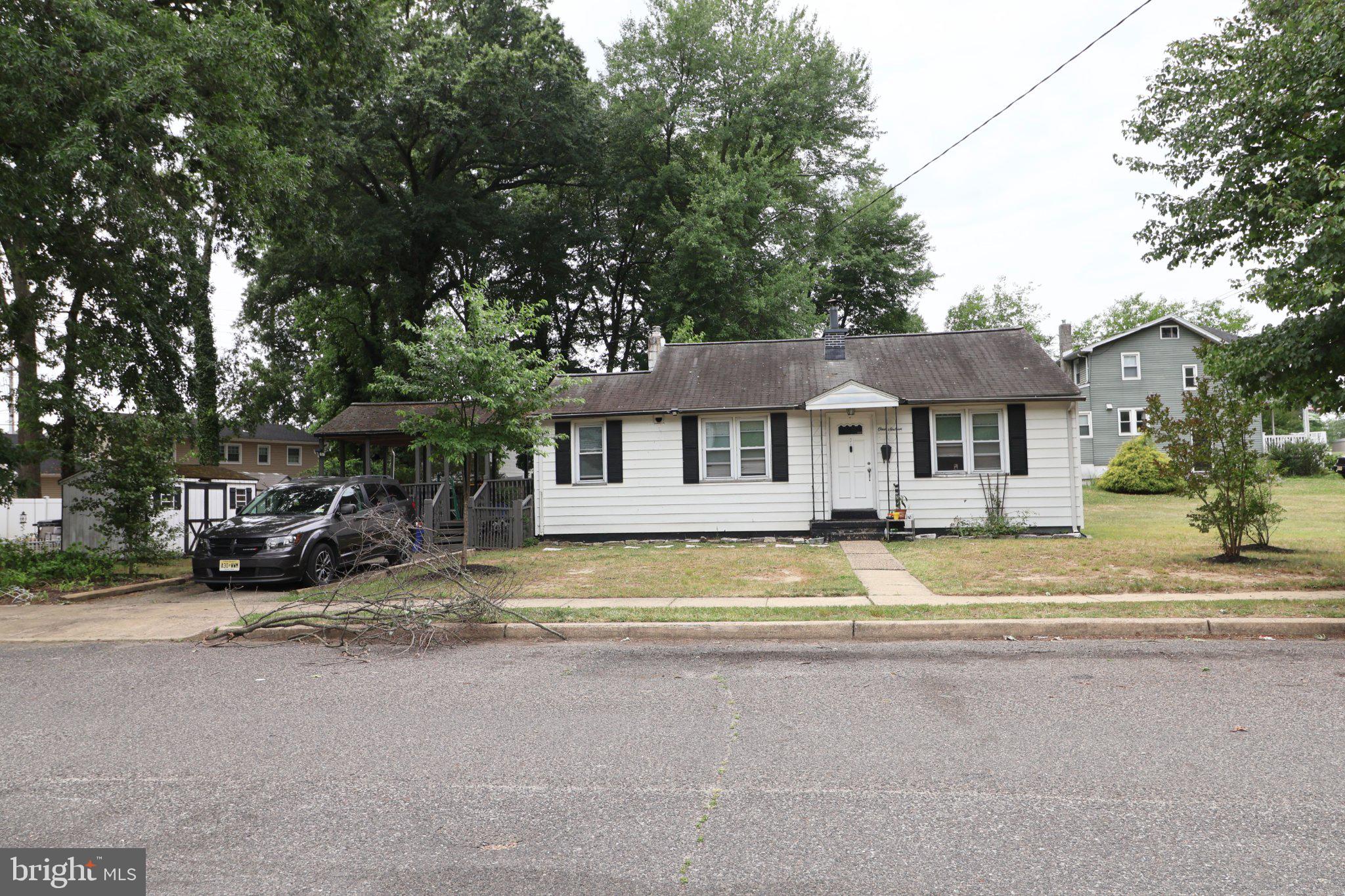 116 LAKEWOOD AVENUE