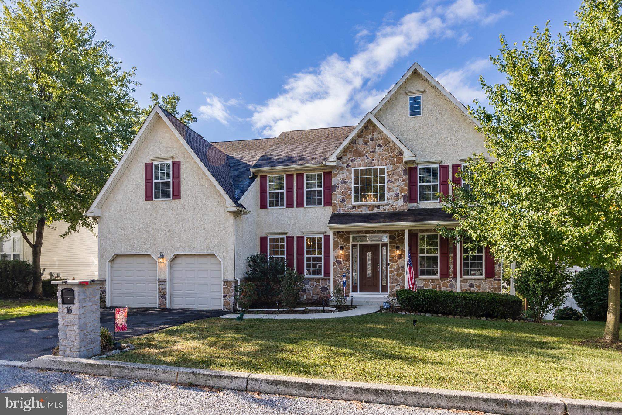 HIGHCROFT ESTATES - Residential