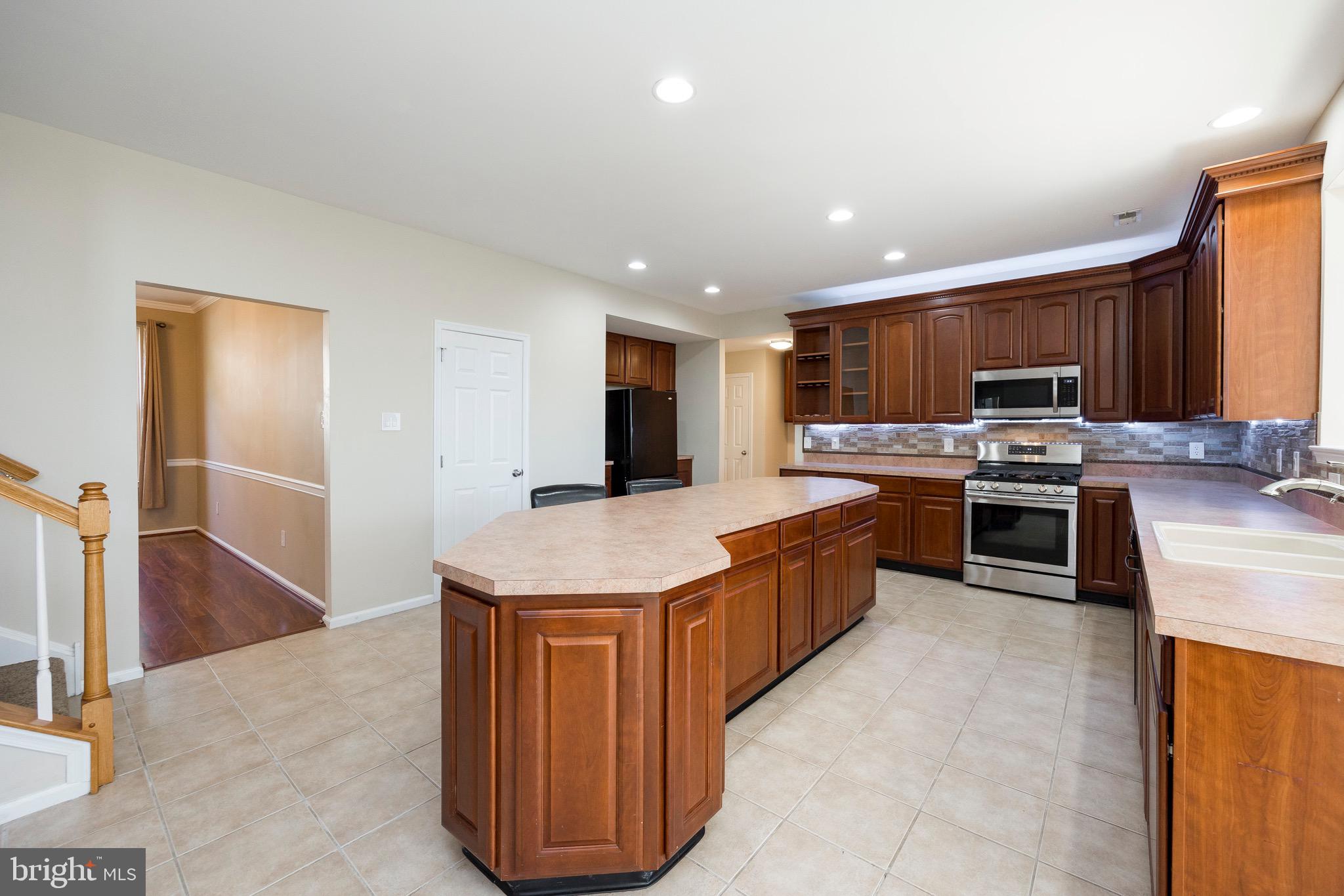 HIGHCROFT ESTATES - Residential