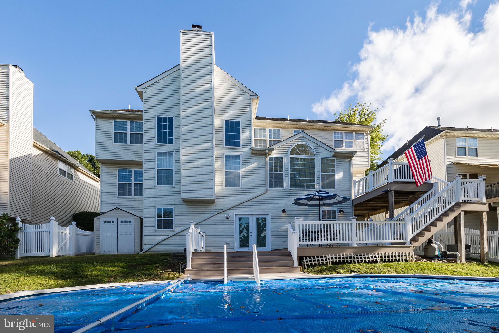 HIGHCROFT ESTATES - Residential