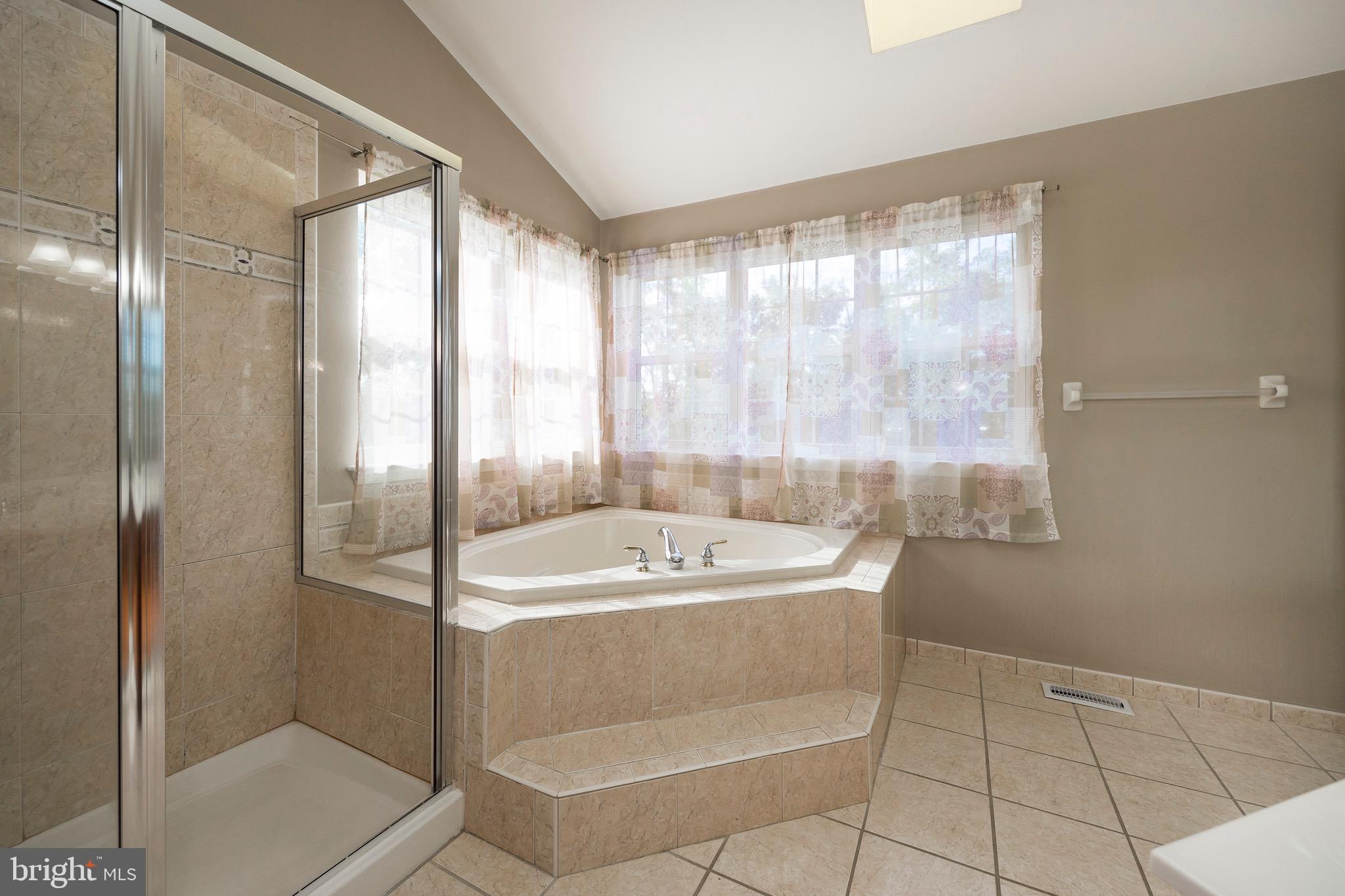 HIGHCROFT ESTATES - Residential