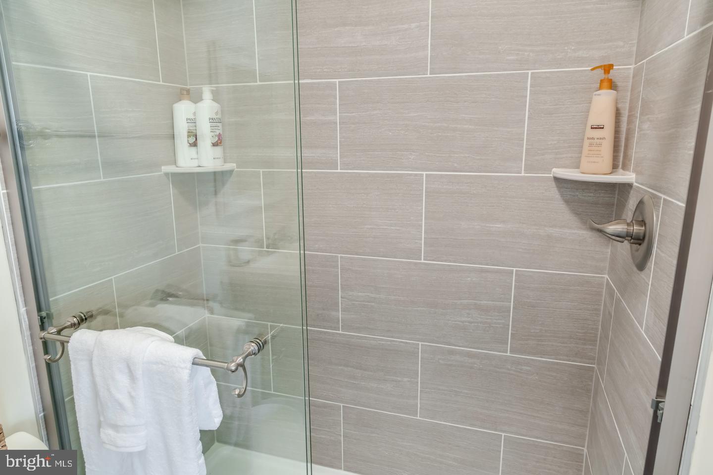 GRADUATE HOSPITAL - Residential Lease