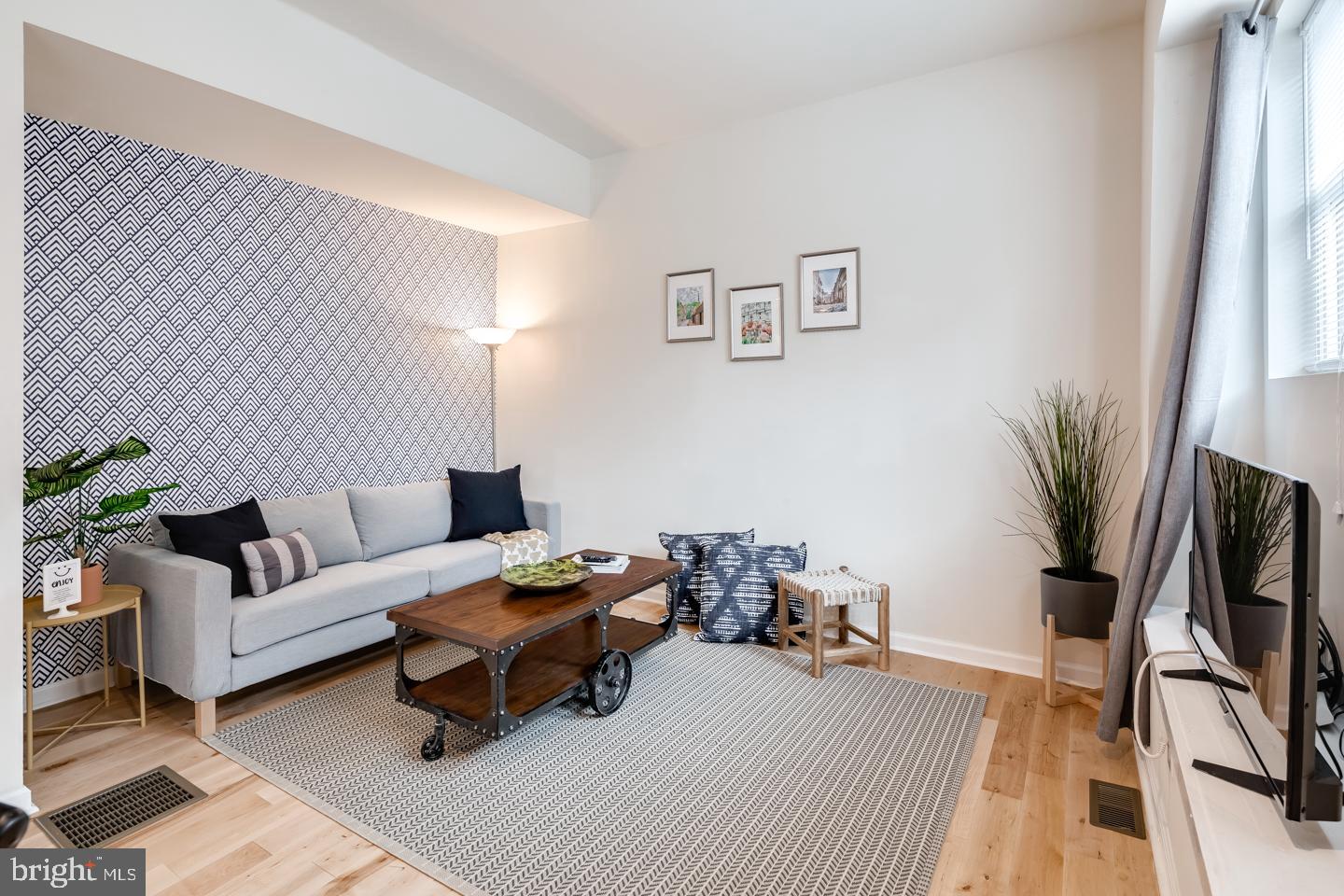 GRADUATE HOSPITAL - Residential Lease