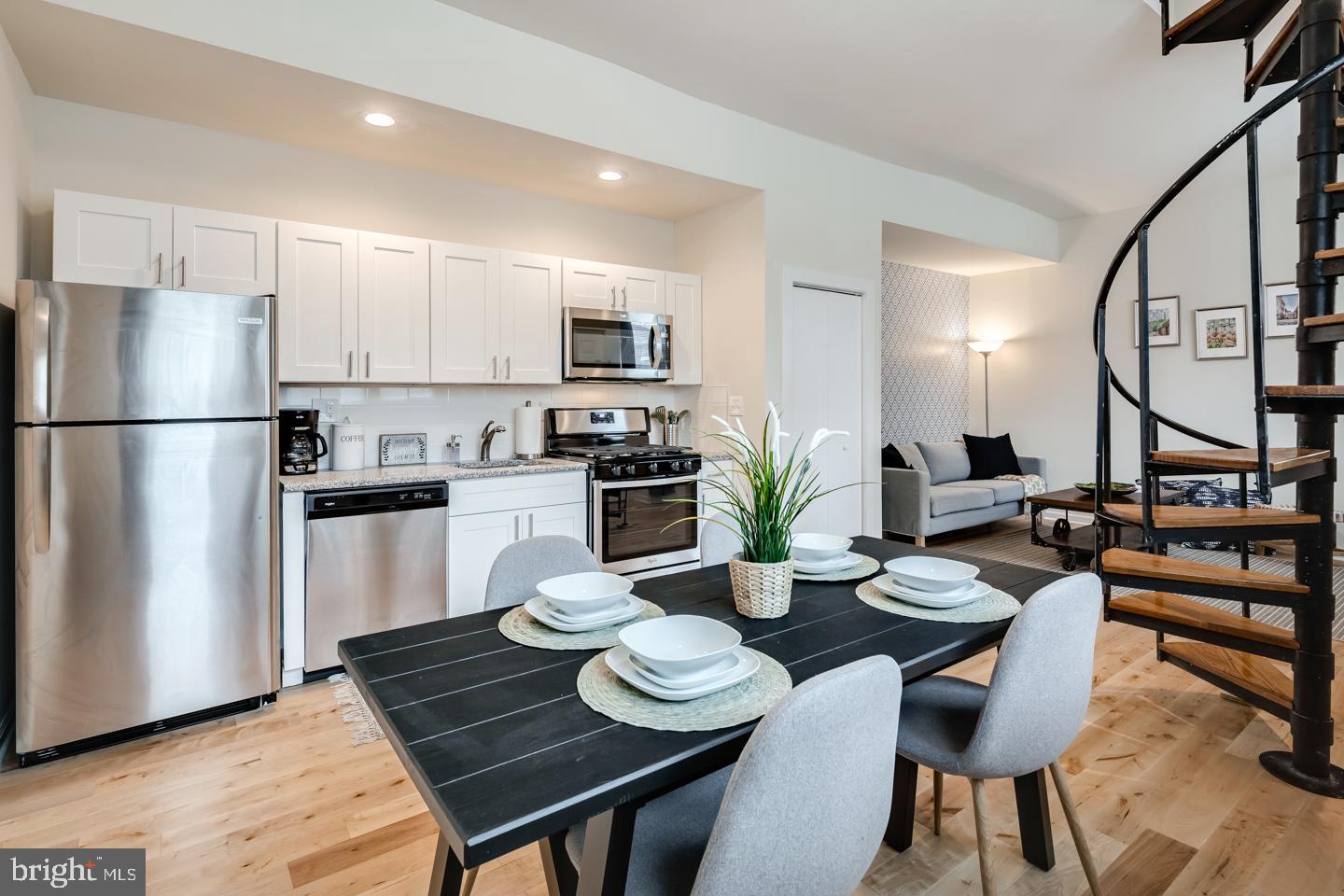 GRADUATE HOSPITAL - Residential Lease