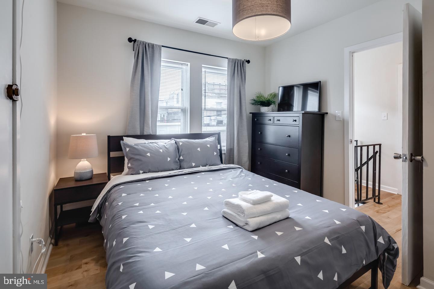 GRADUATE HOSPITAL - Residential Lease