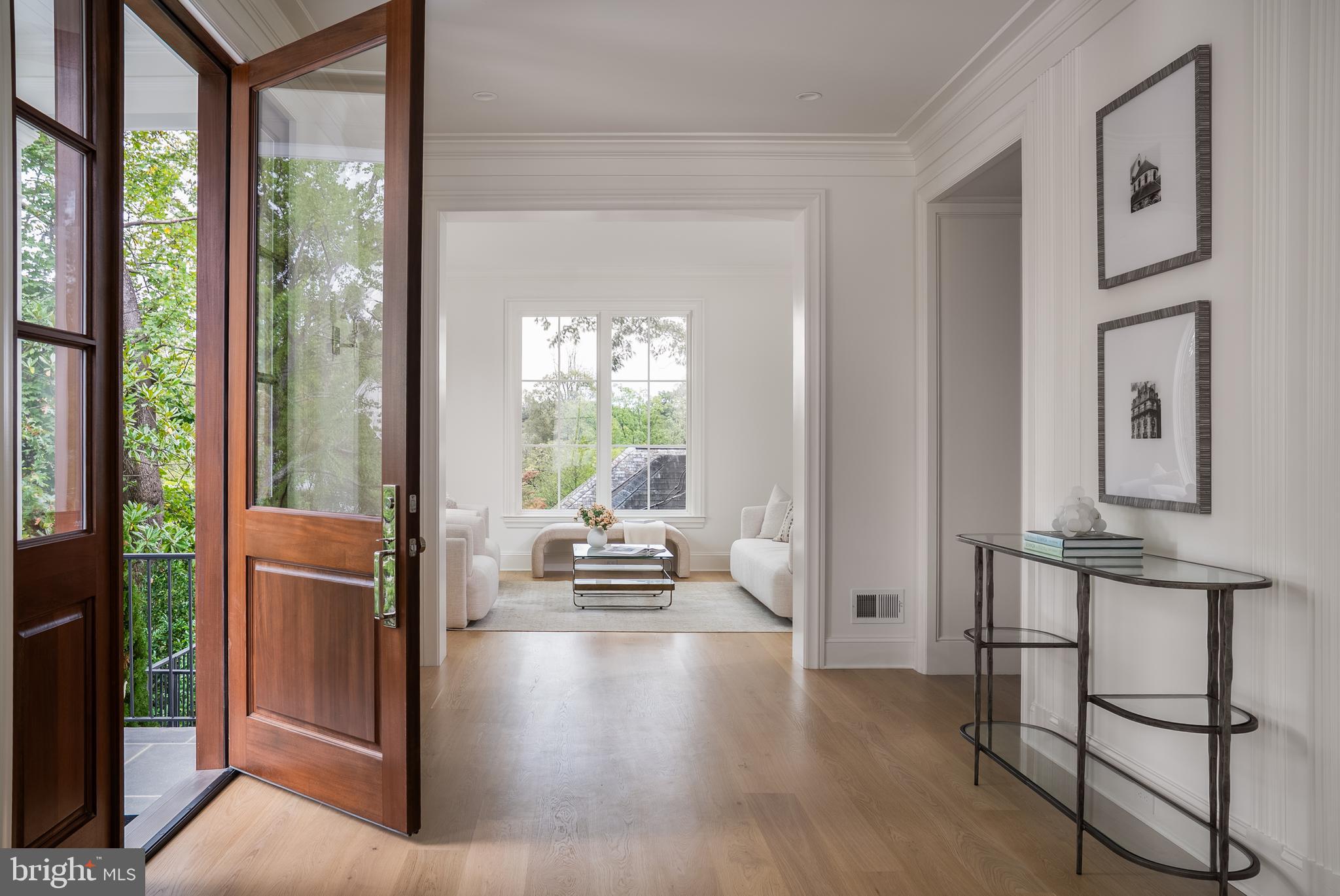 FOREST HILLS - Residential