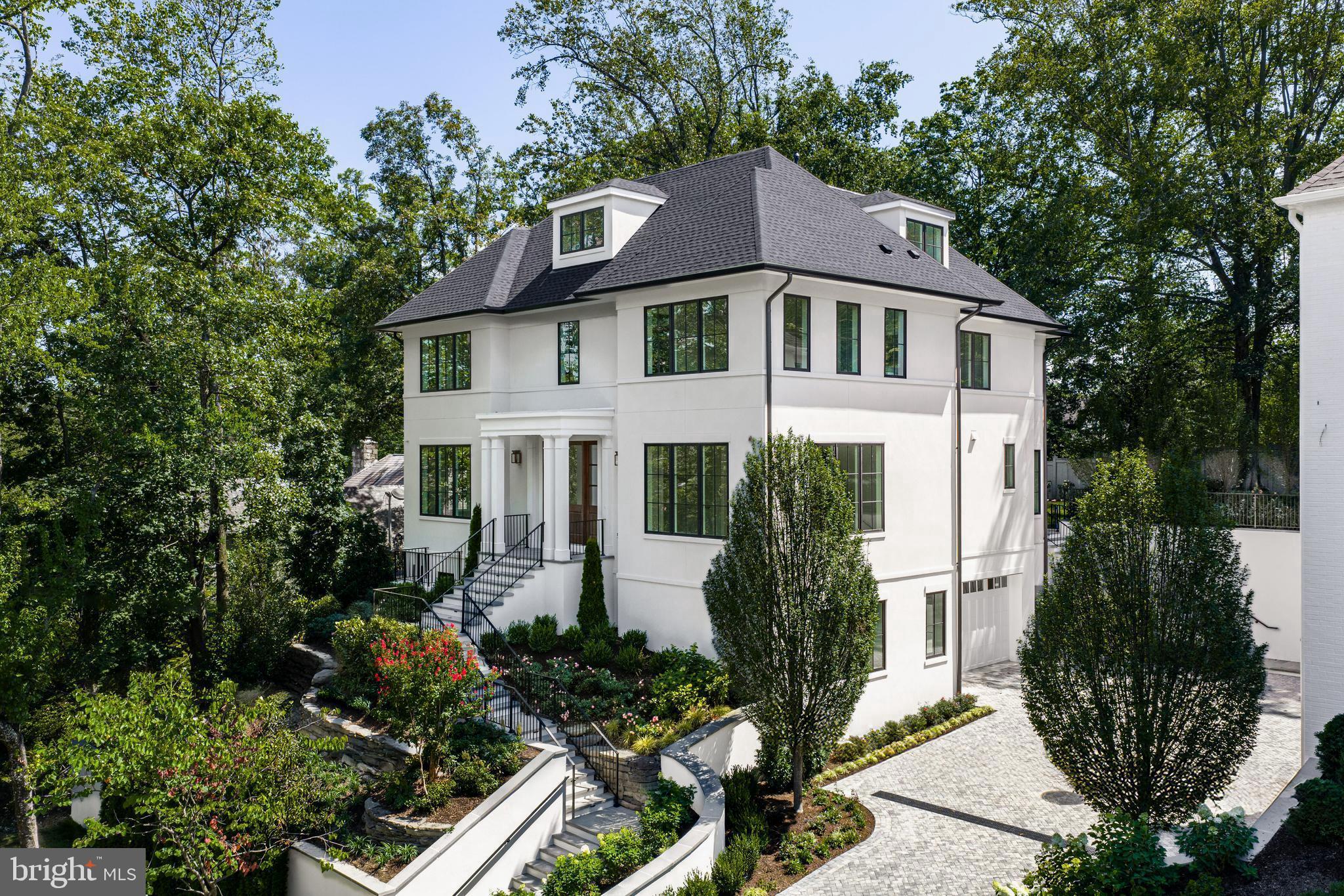 FOREST HILLS - Residential