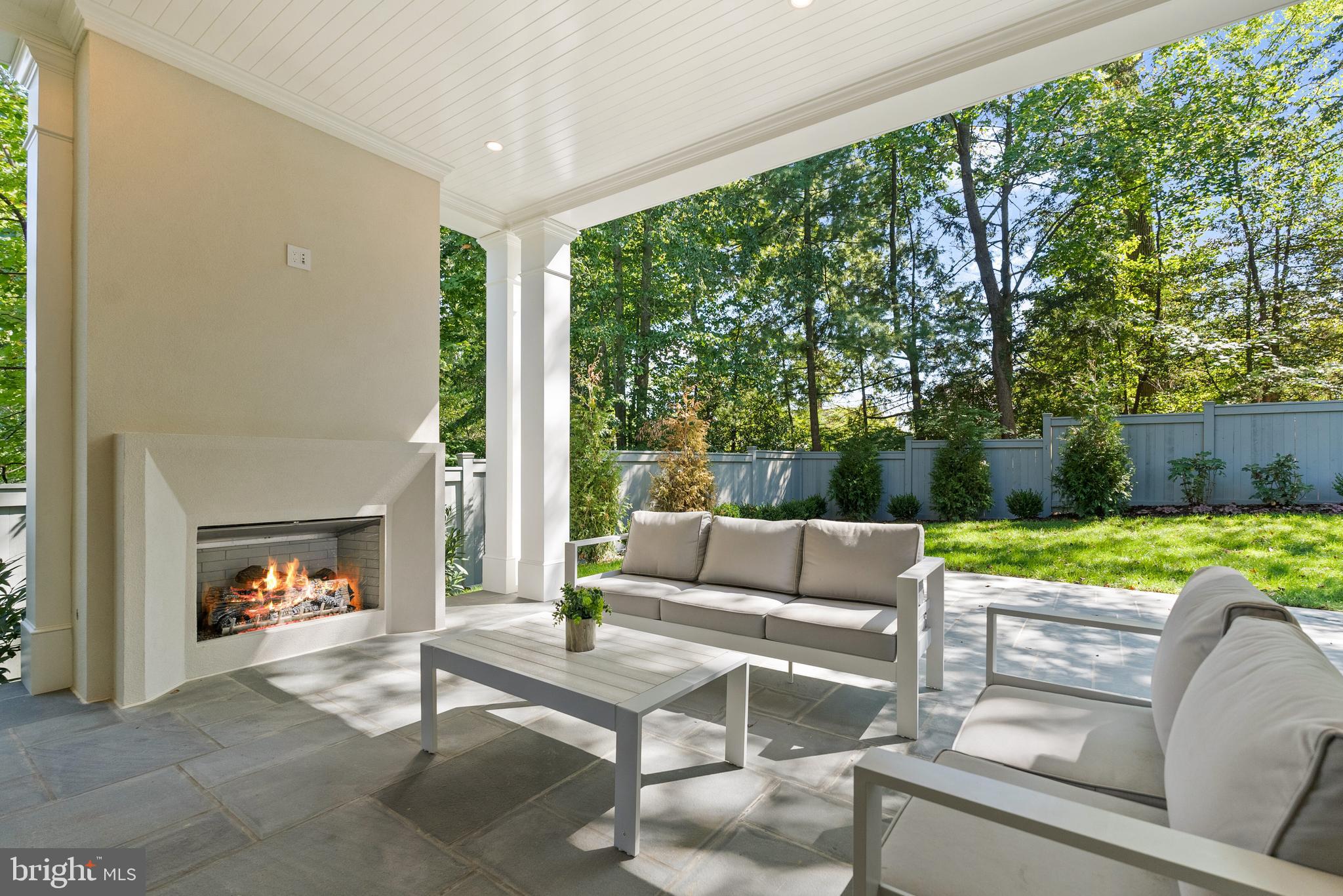 FOREST HILLS - Residential