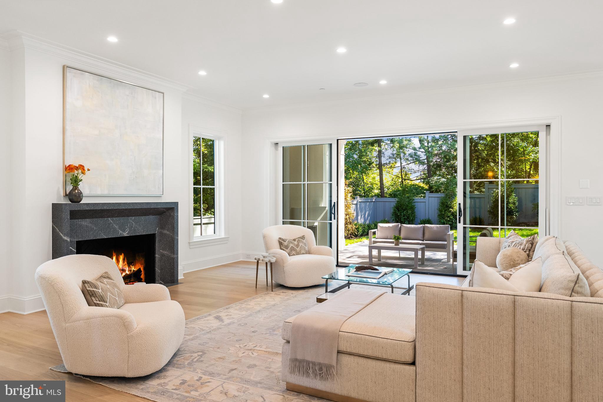 FOREST HILLS - Residential