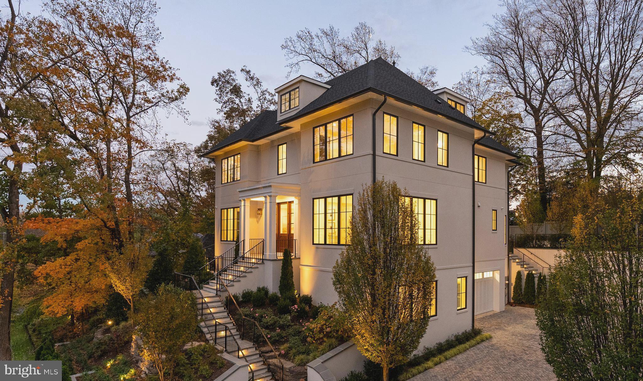 FOREST HILLS - Residential
