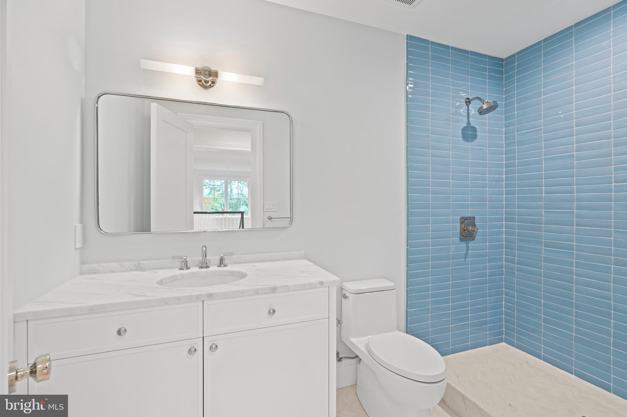 FOREST HILLS - Residential
