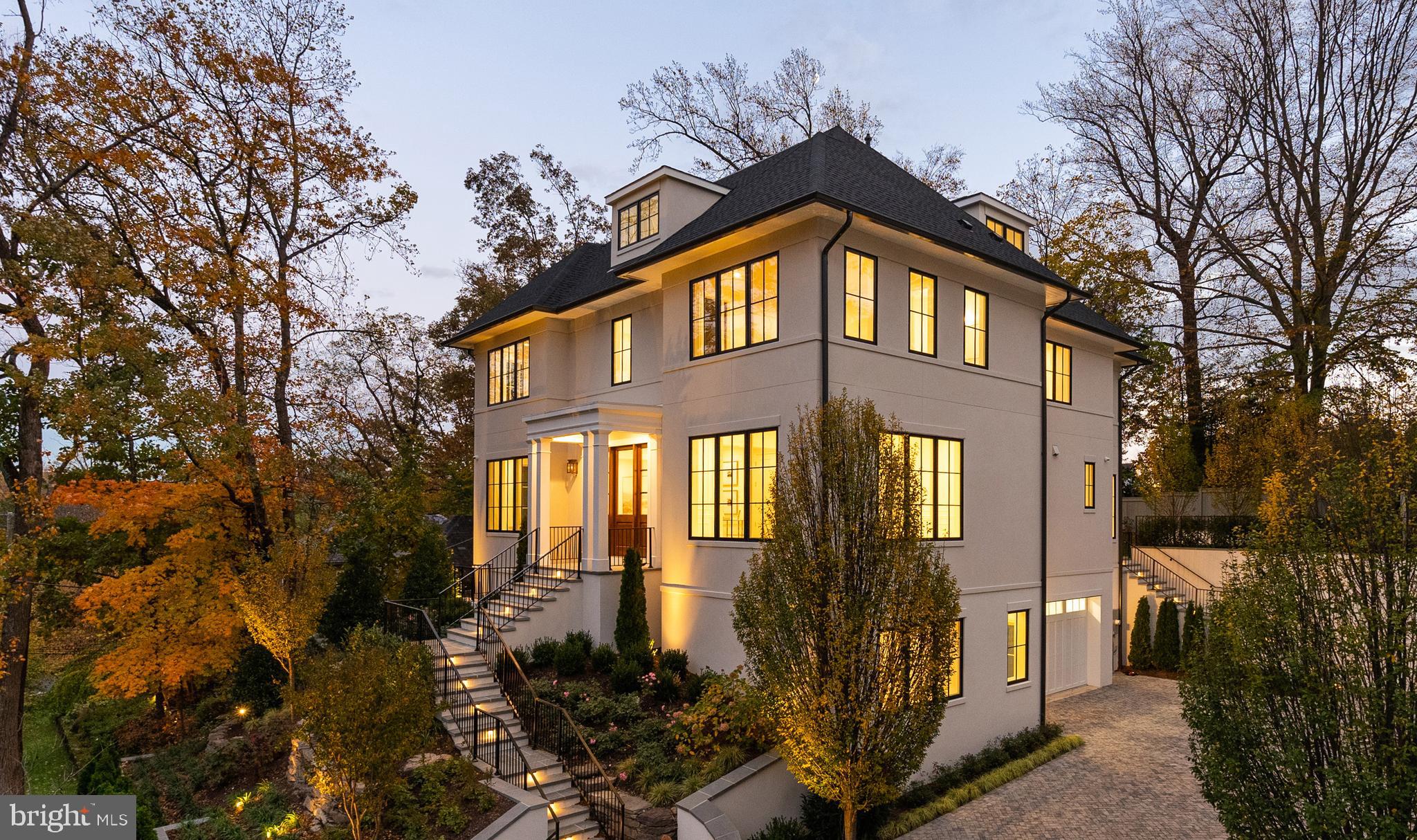 2916 CHESAPEAKE STREET NW